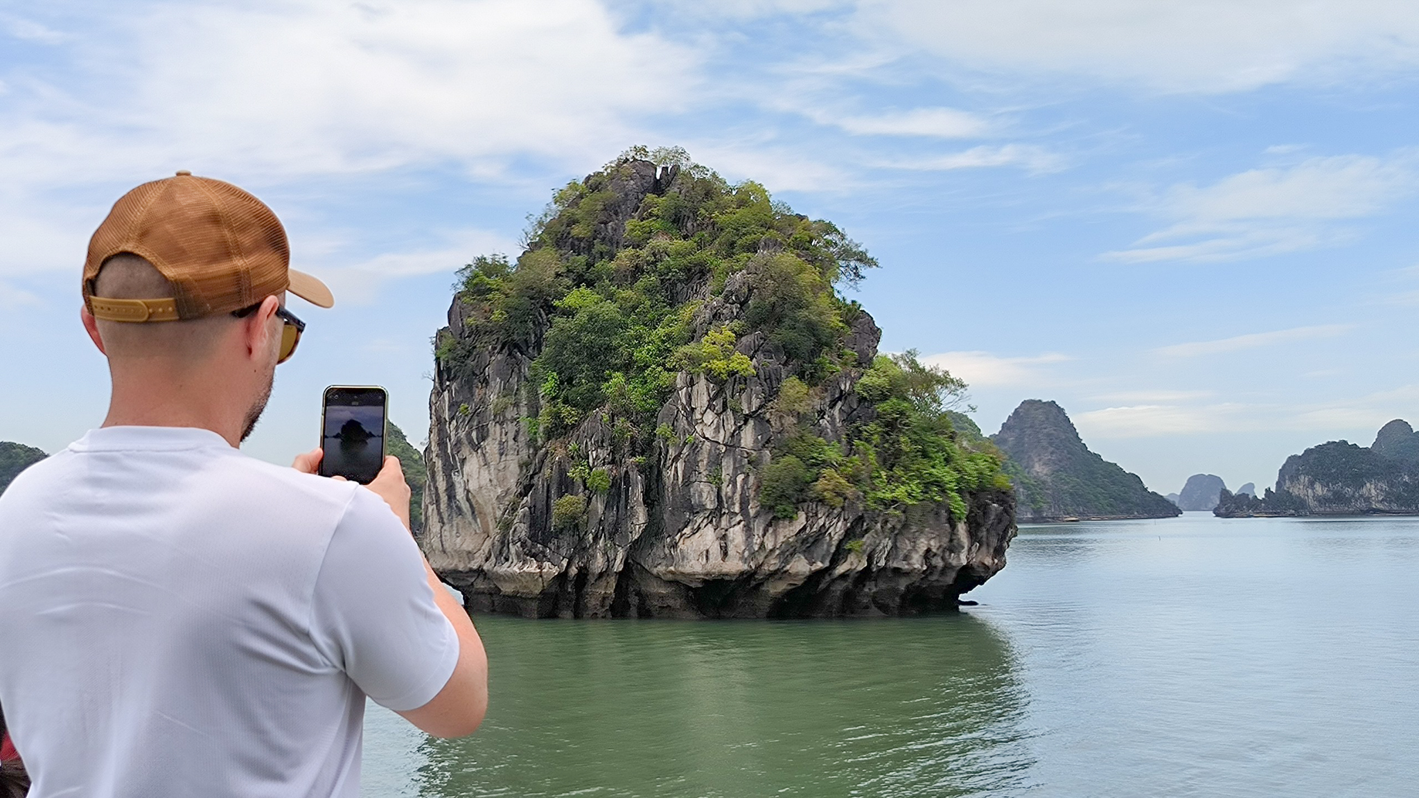 Take pictures of the scenery