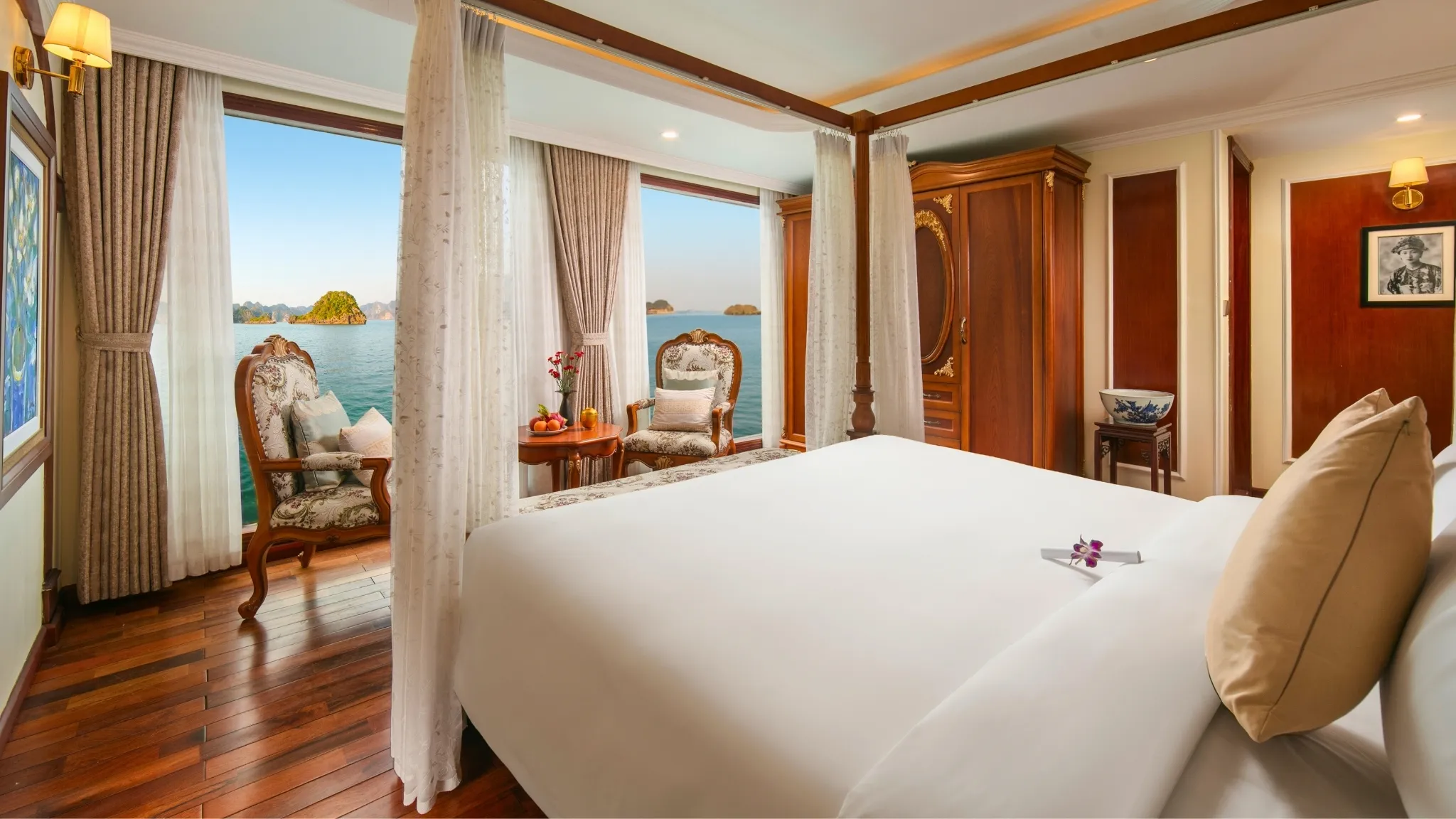 Opulent Queen Suite