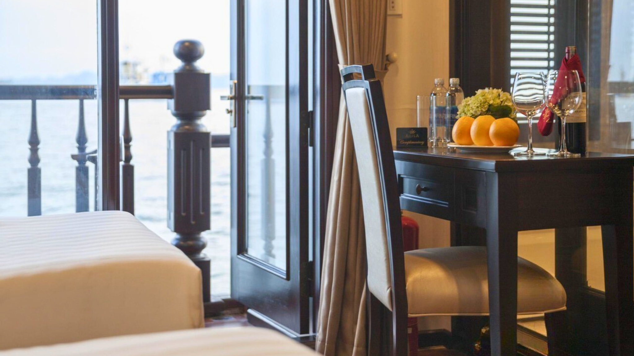 Suitable For Small Family And Group