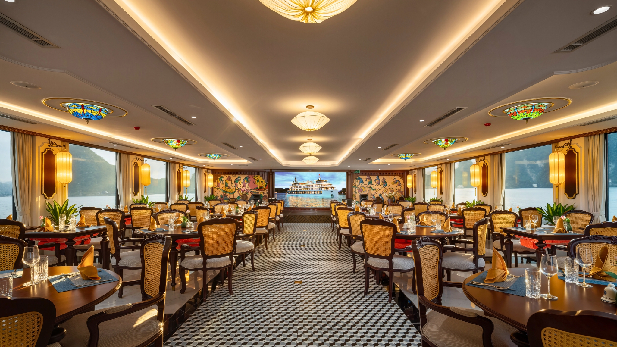 Hoa Lu Restaurant