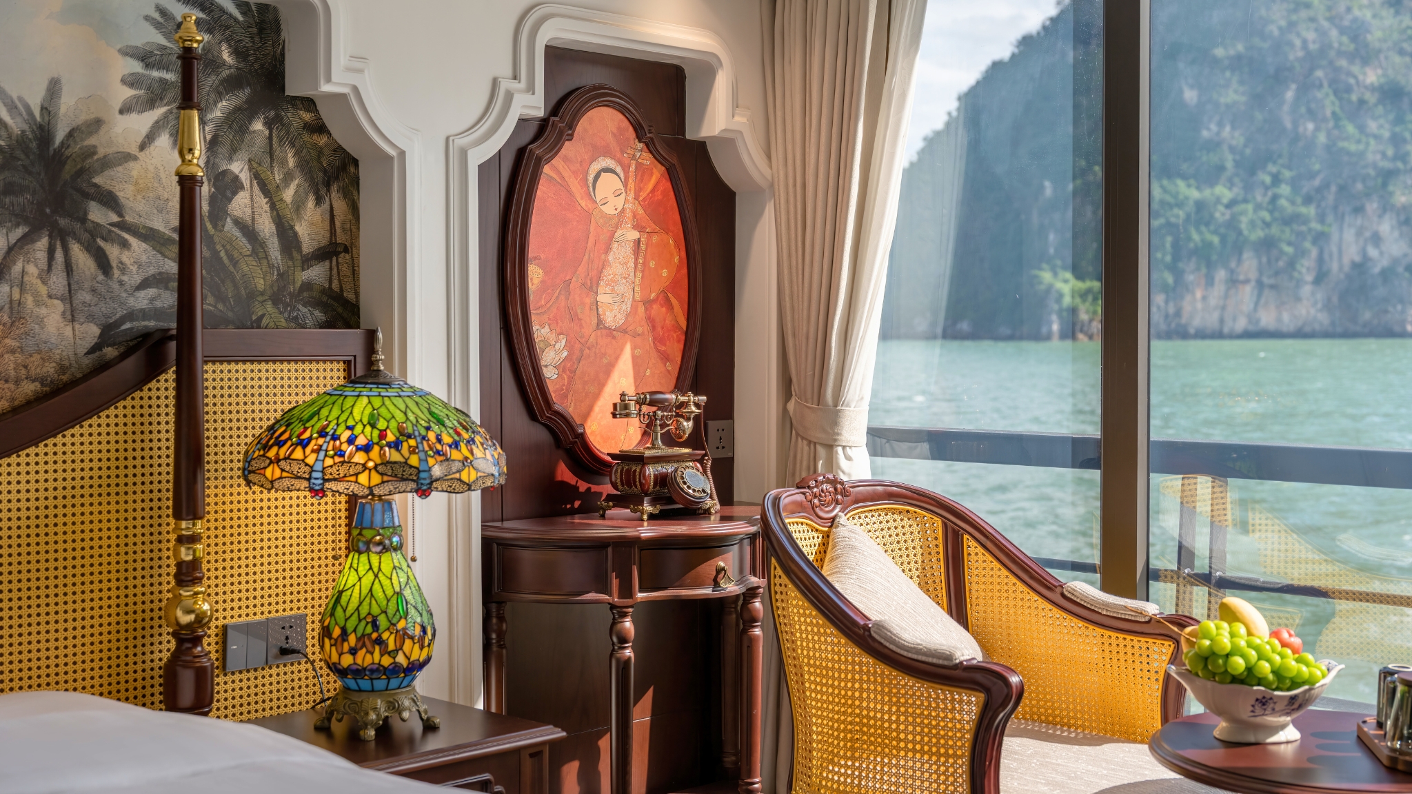 Elegant Indochinese Style