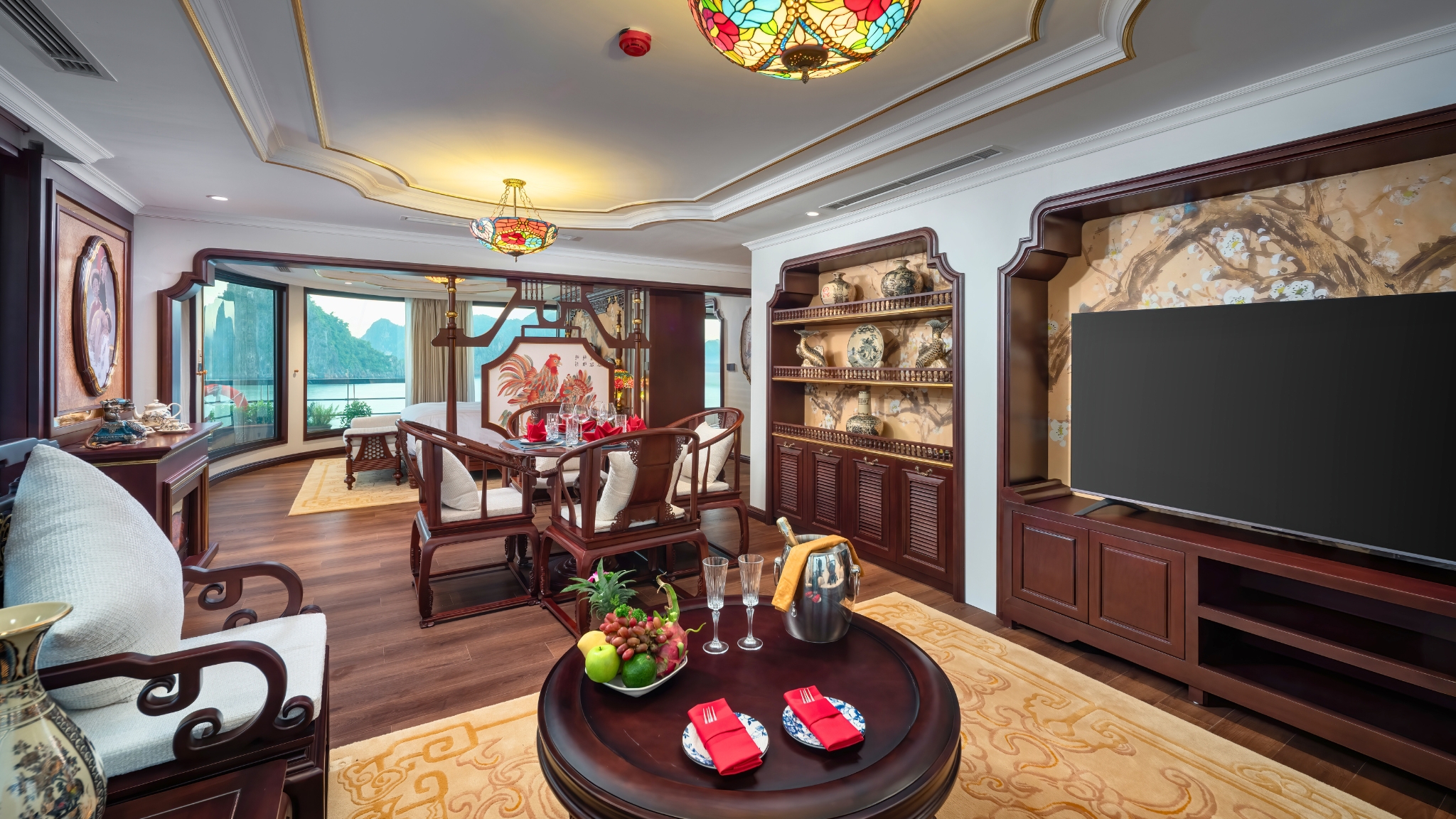 First Class Room Amenities