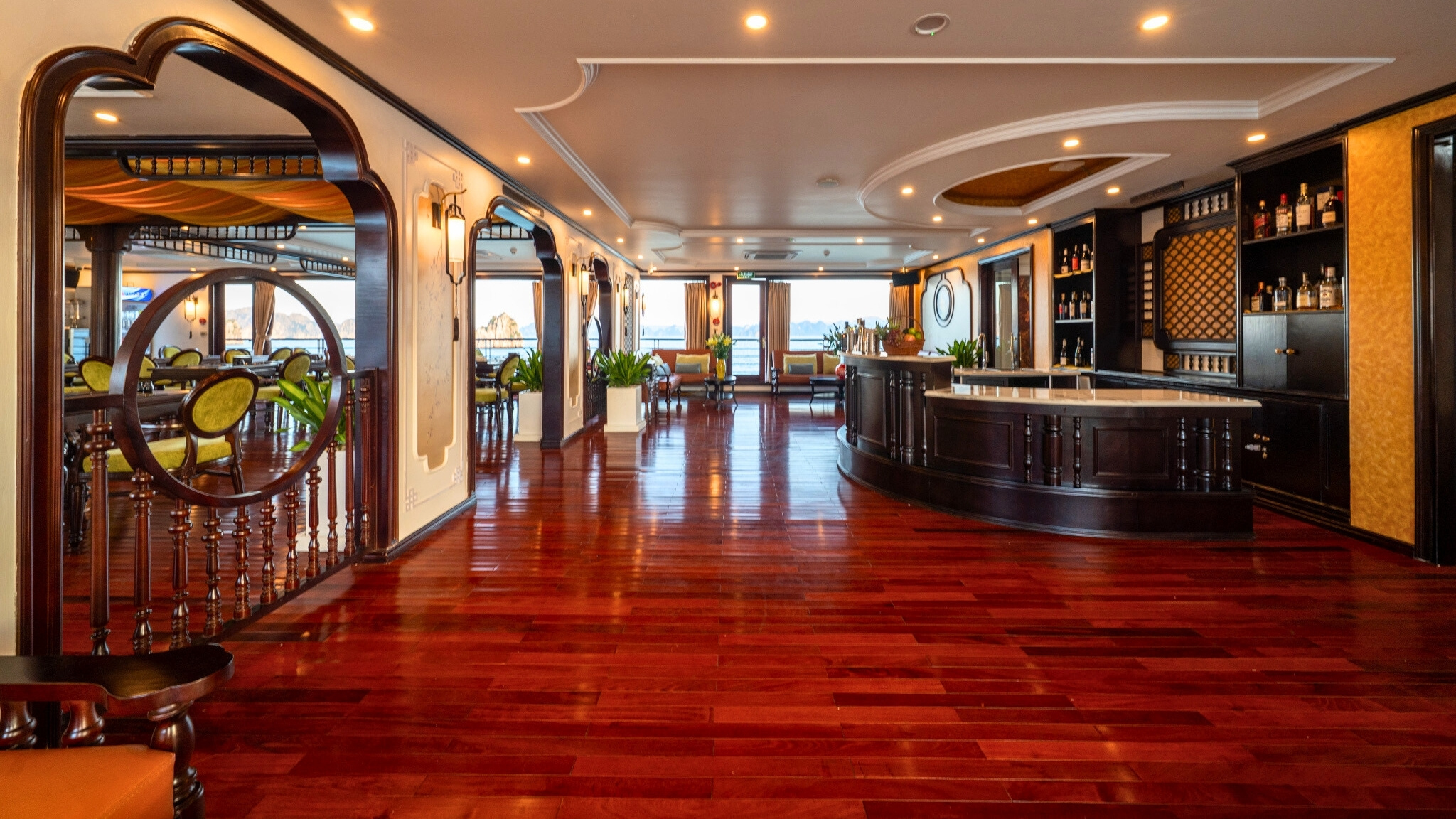 Pretty Ginger Lounge