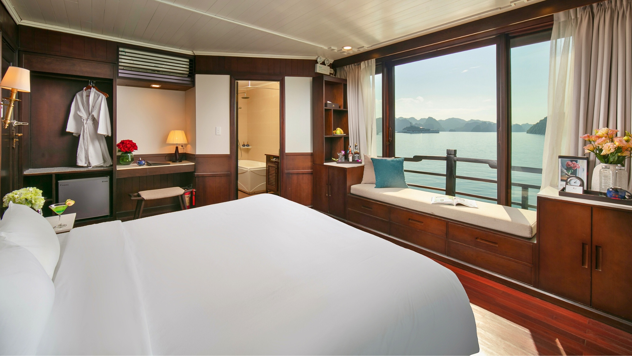 Huge comfortable bed