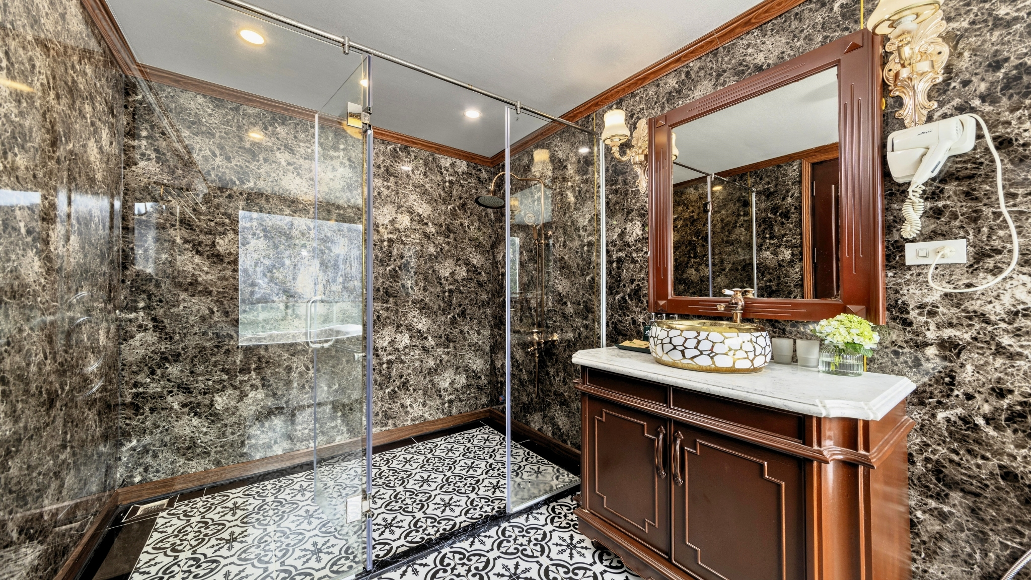 Large Space For Added Comfort