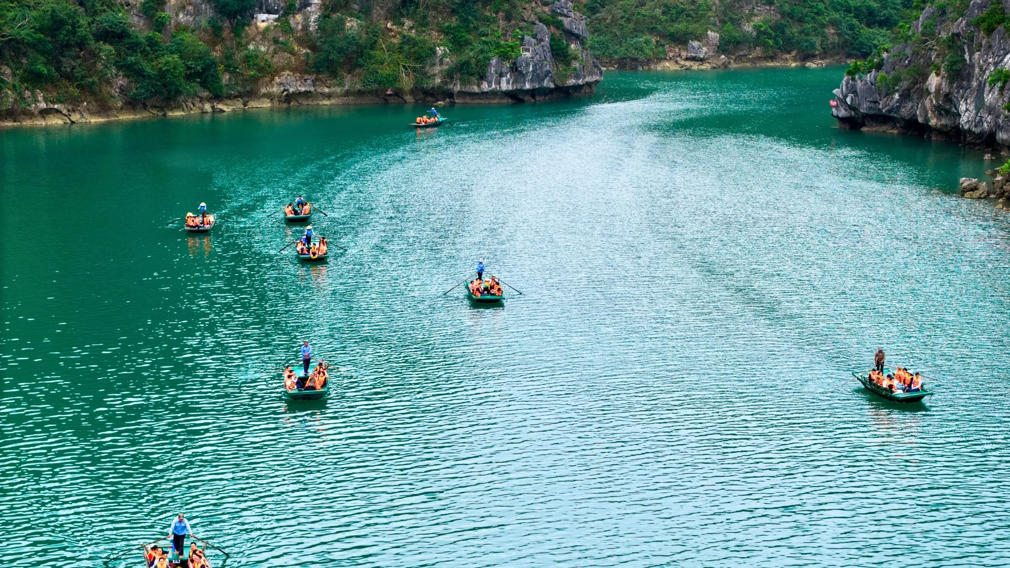 Explore Lan Ha Bay