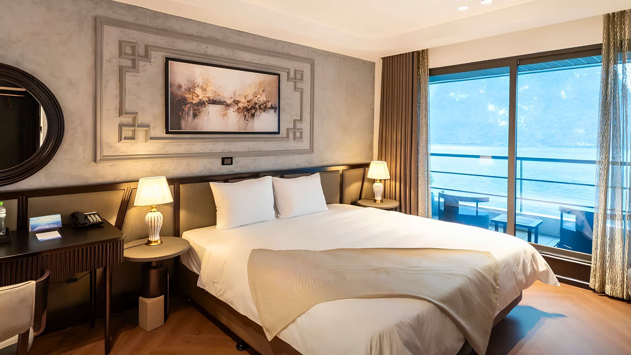 Executive Balcony Suite