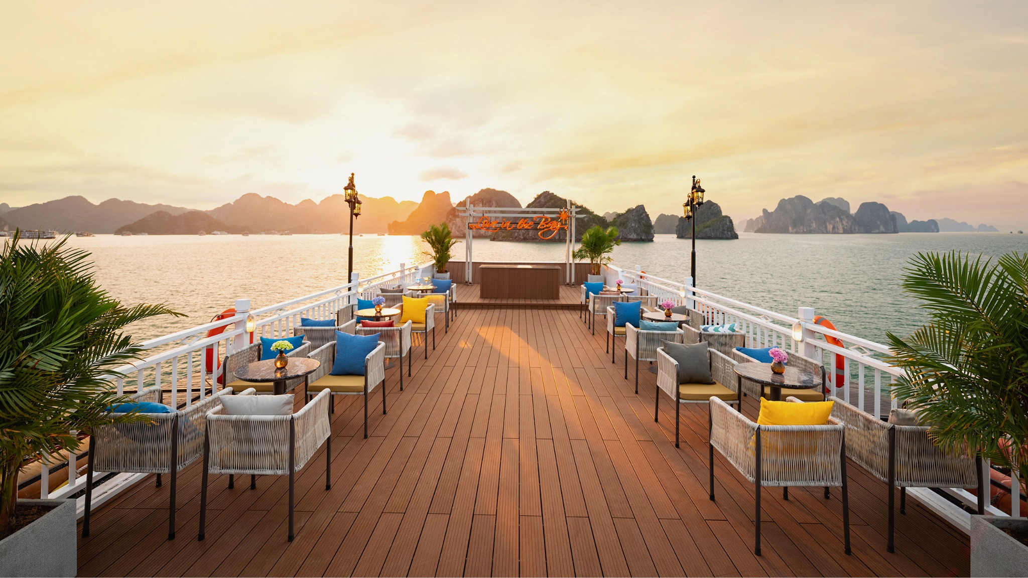 Beautiful Sunshine on Sundeck