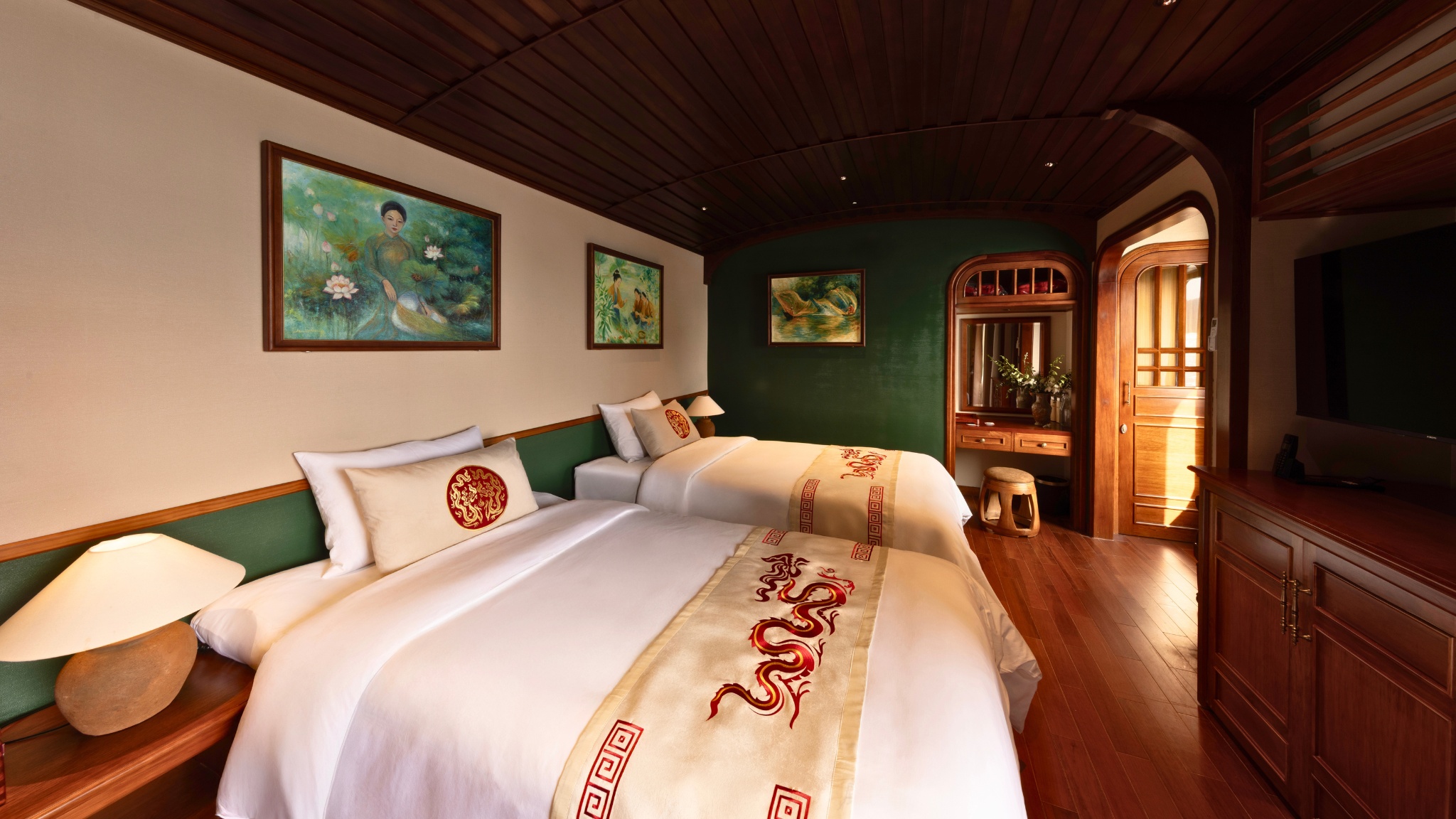 Warm & Inviting Twin Room