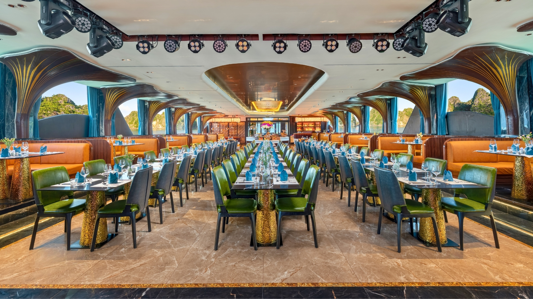 Exquisite 1st Deck Restaurant