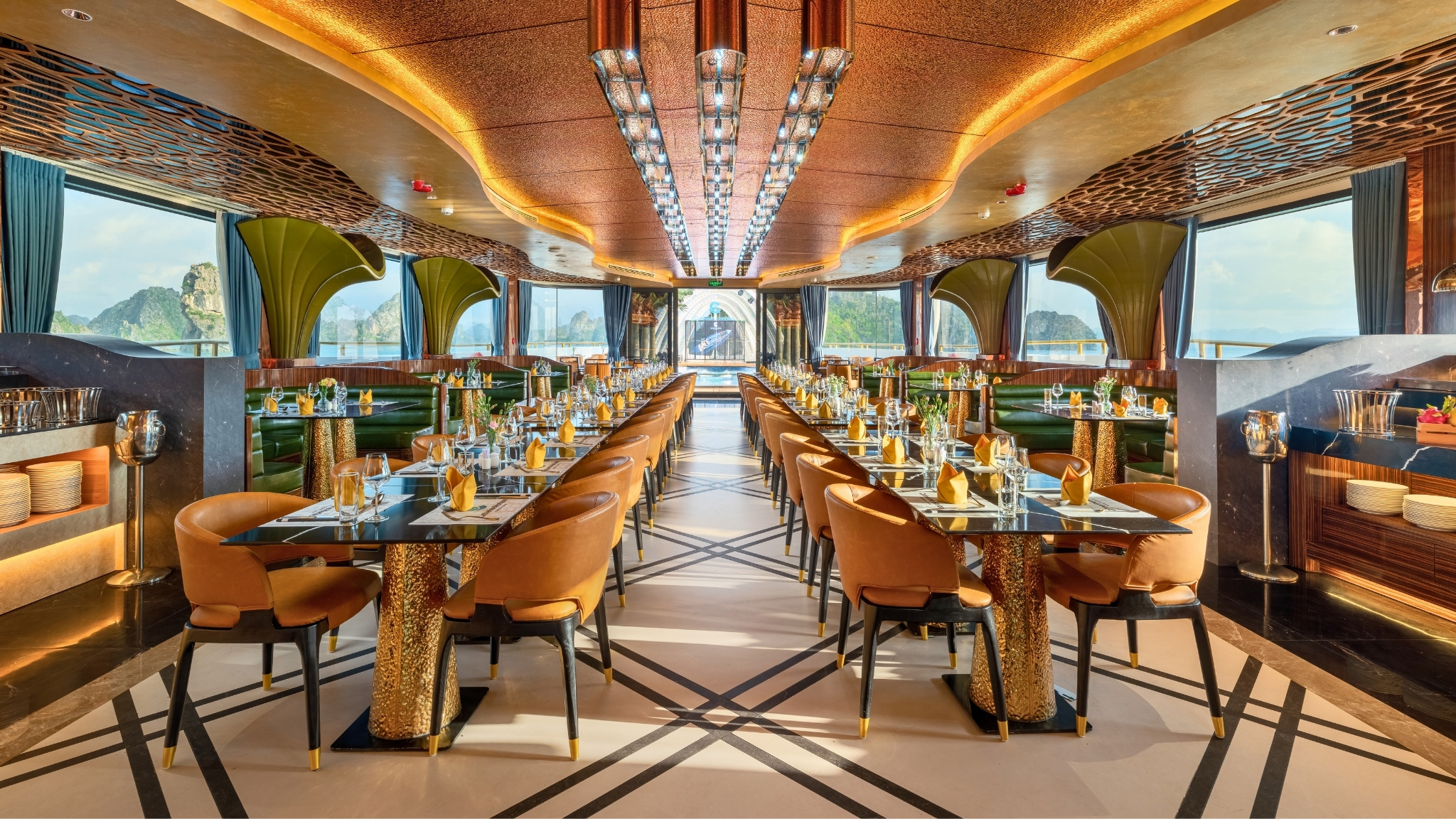 2nd Deck Restaurant with pretty view