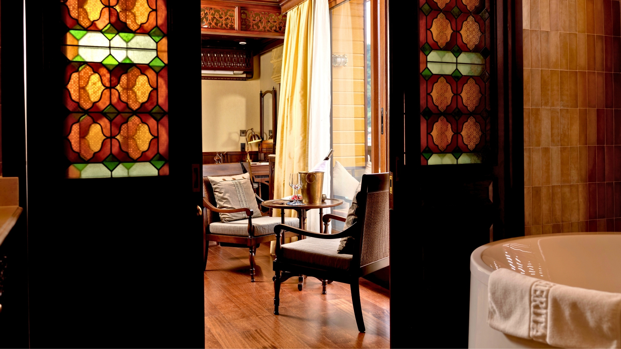 Exquisite Ambiance