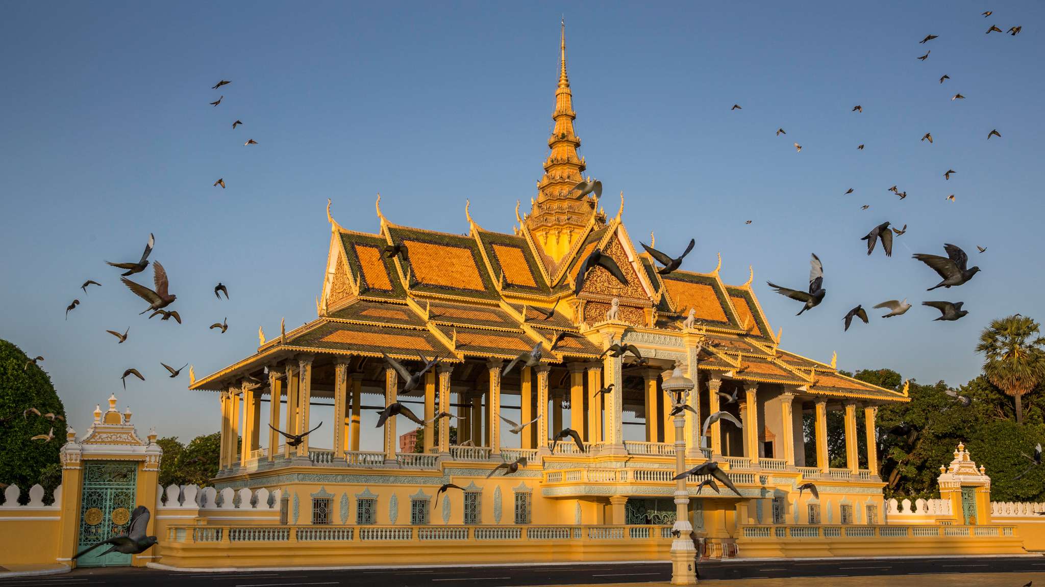 Phnom Penh city tour