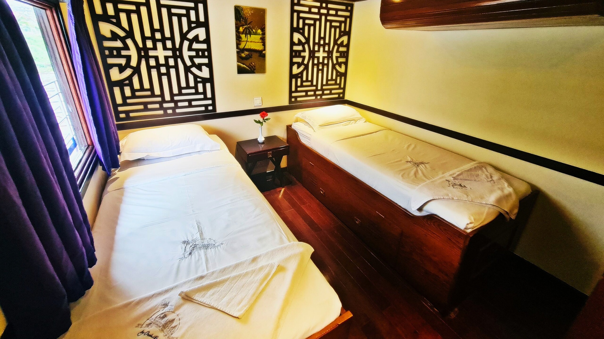 Main deck cabin