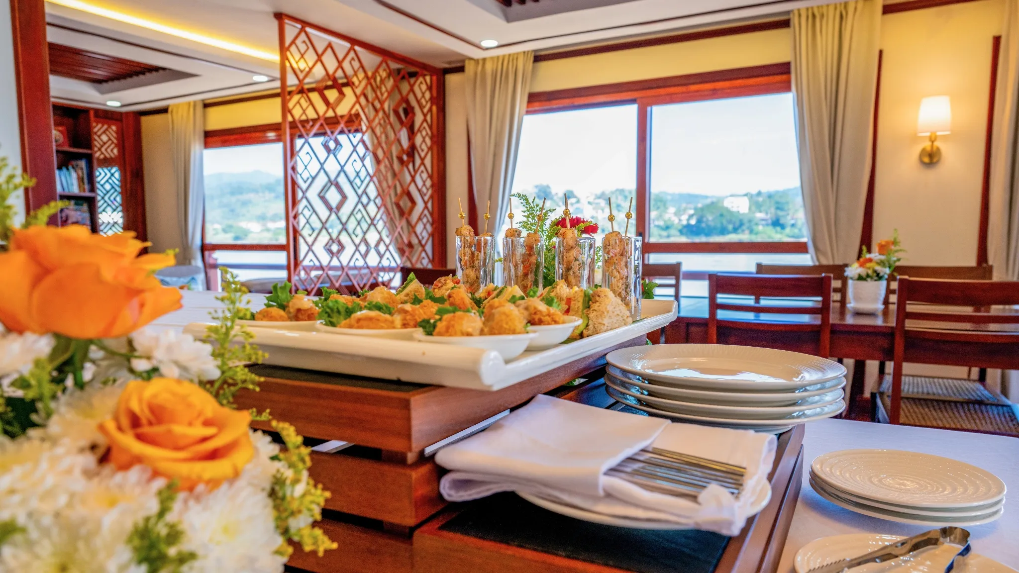 Elegant Hors D'Oeuvres