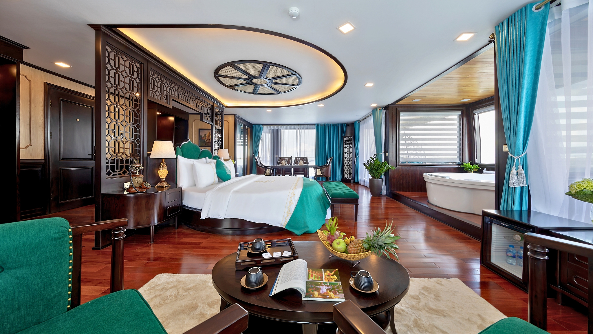 Spacious Well Equipped Room