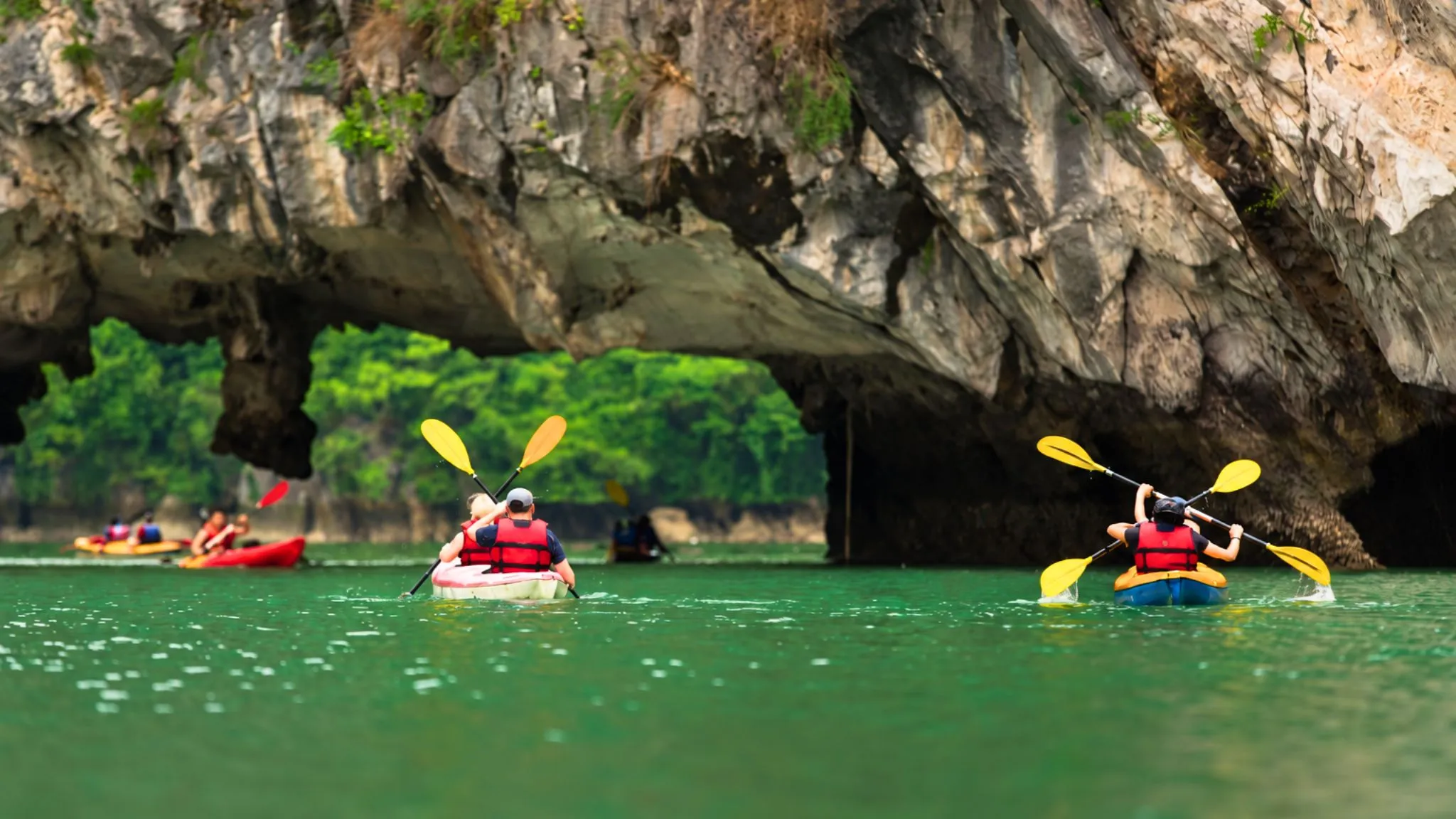 Kayaking to Explore Van Don Bay