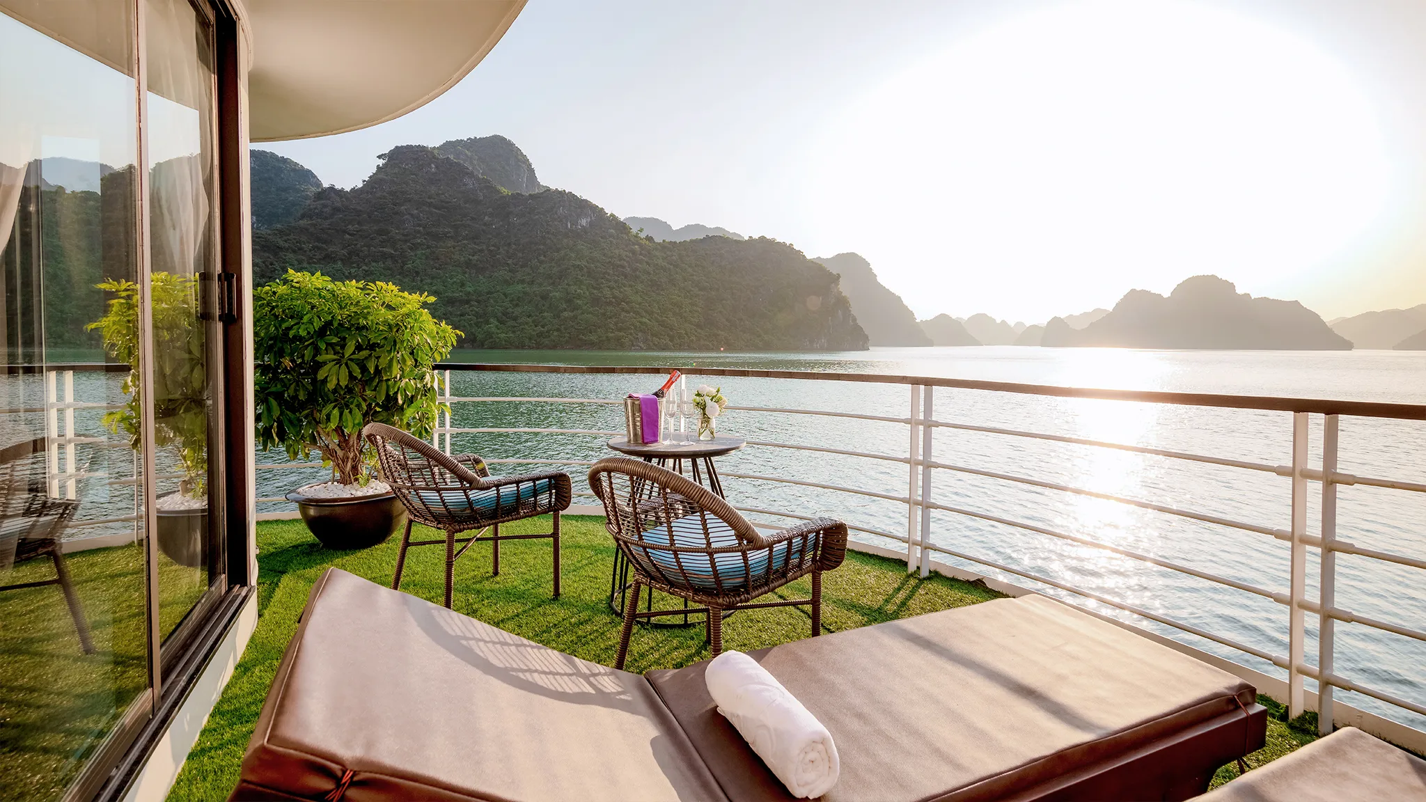 Airy Private Terrace