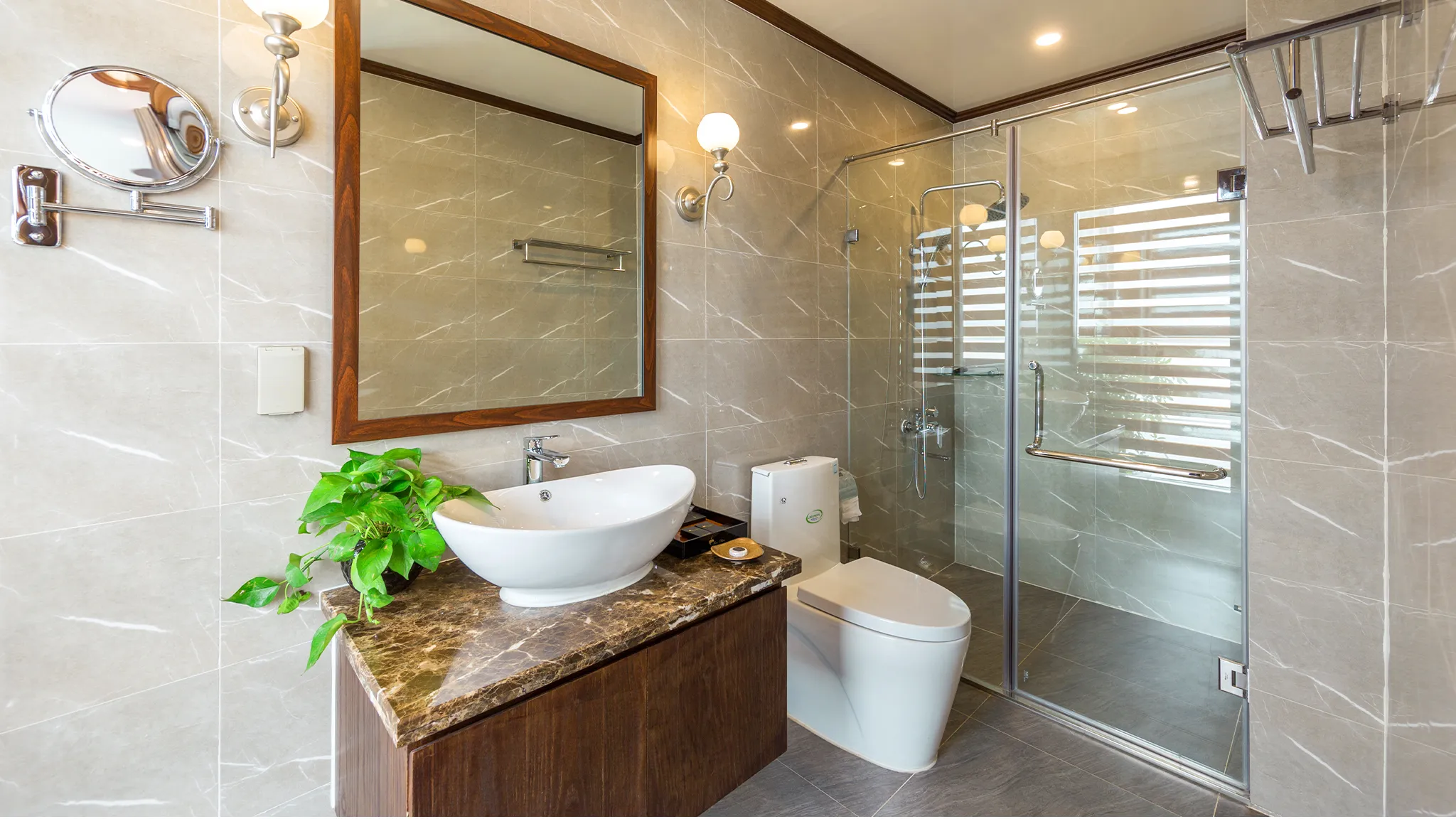 High Class Ensuite Bathroom