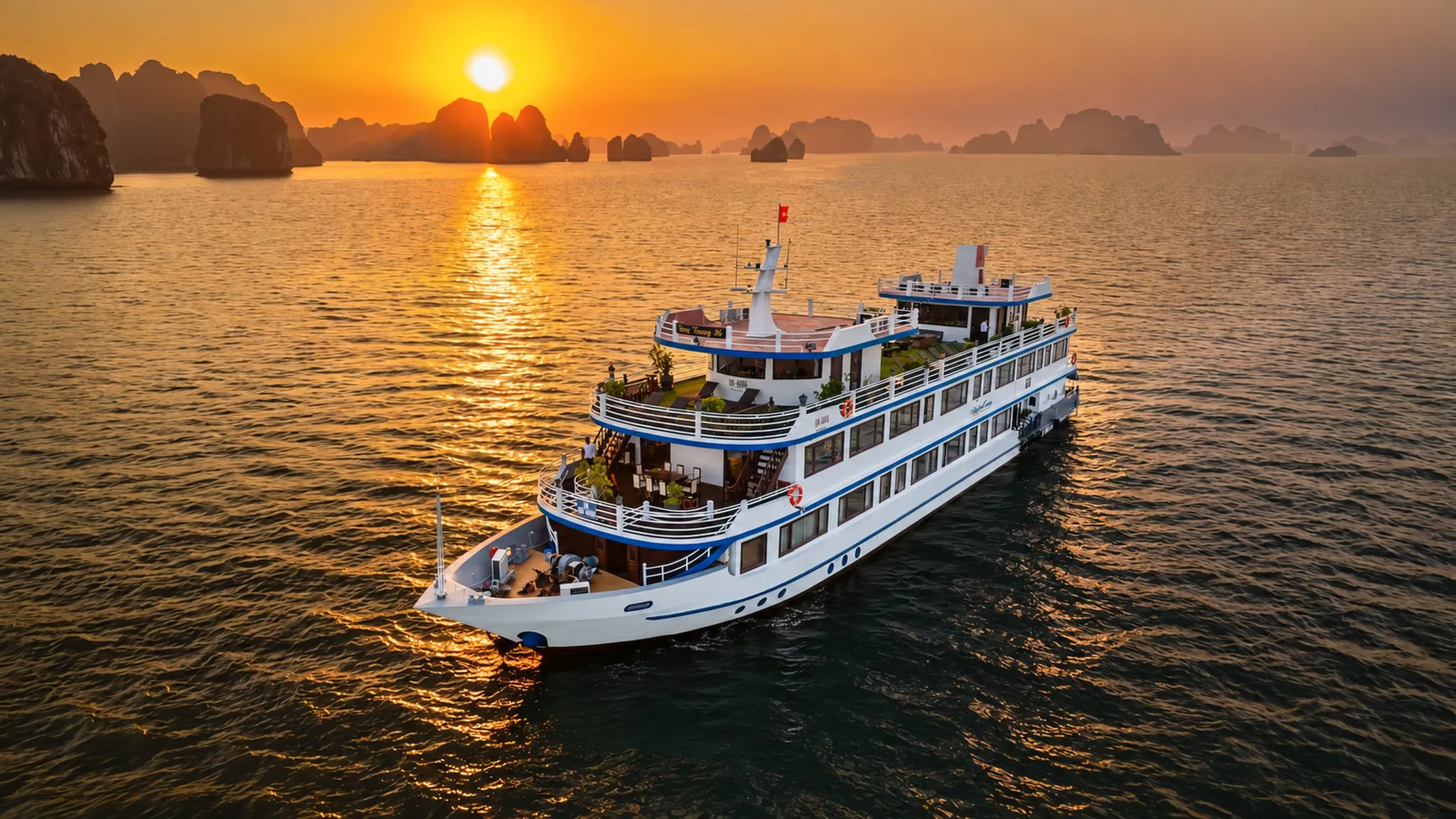 Swan Cruise Halong Bay