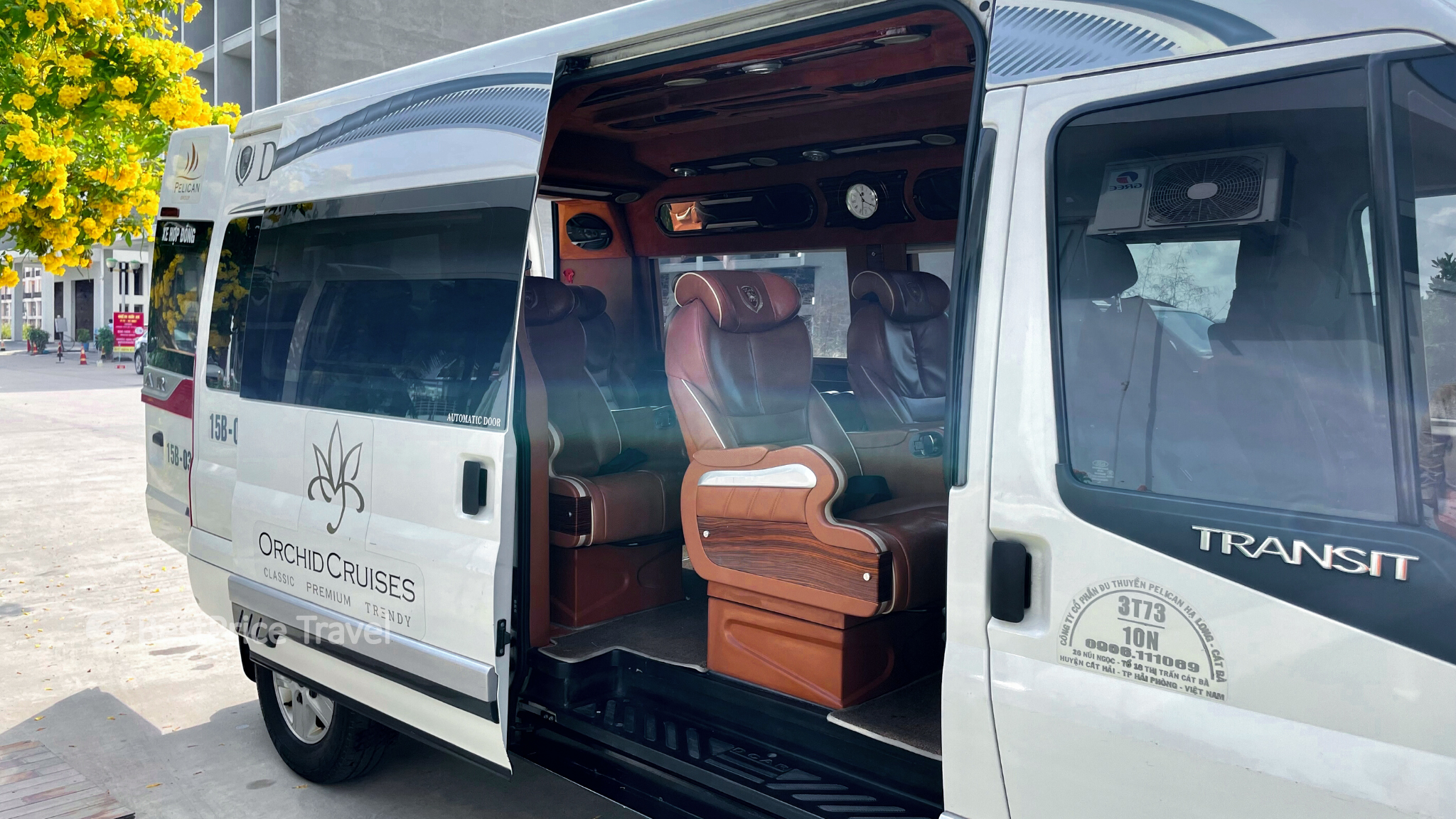Orchid luxury limousine from Hanoi