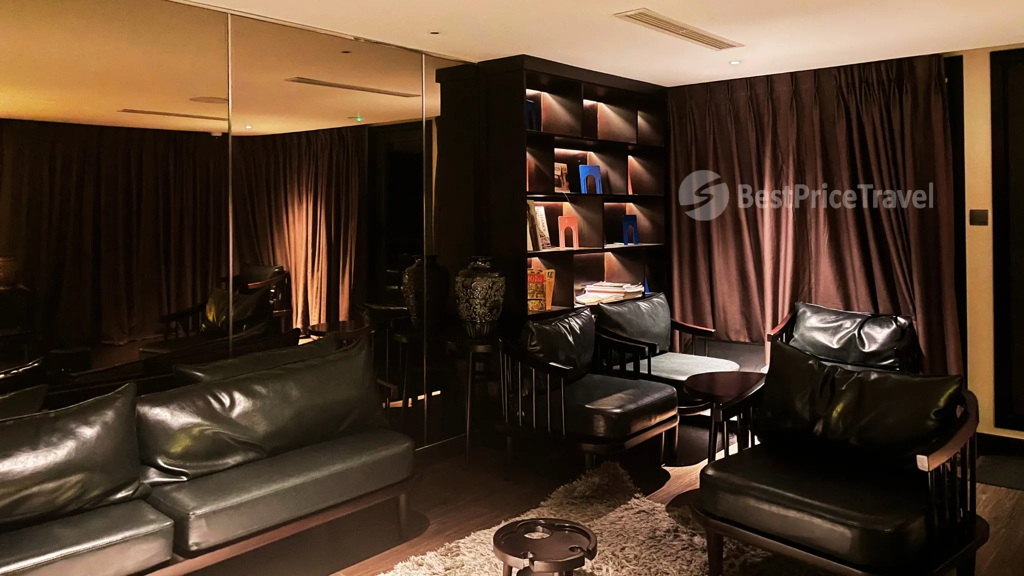 Chilling space of library and movie room