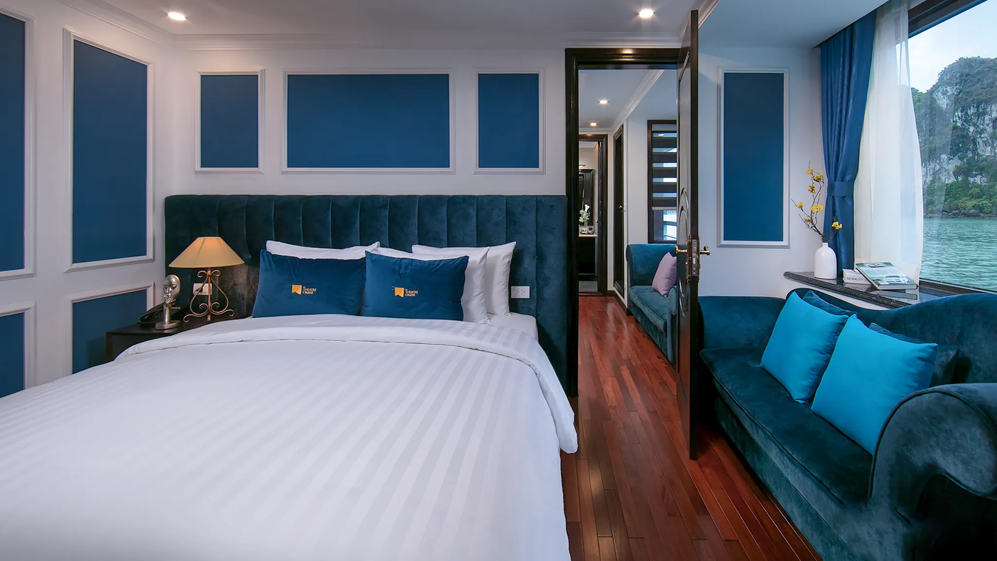 Junior Connecting Suite