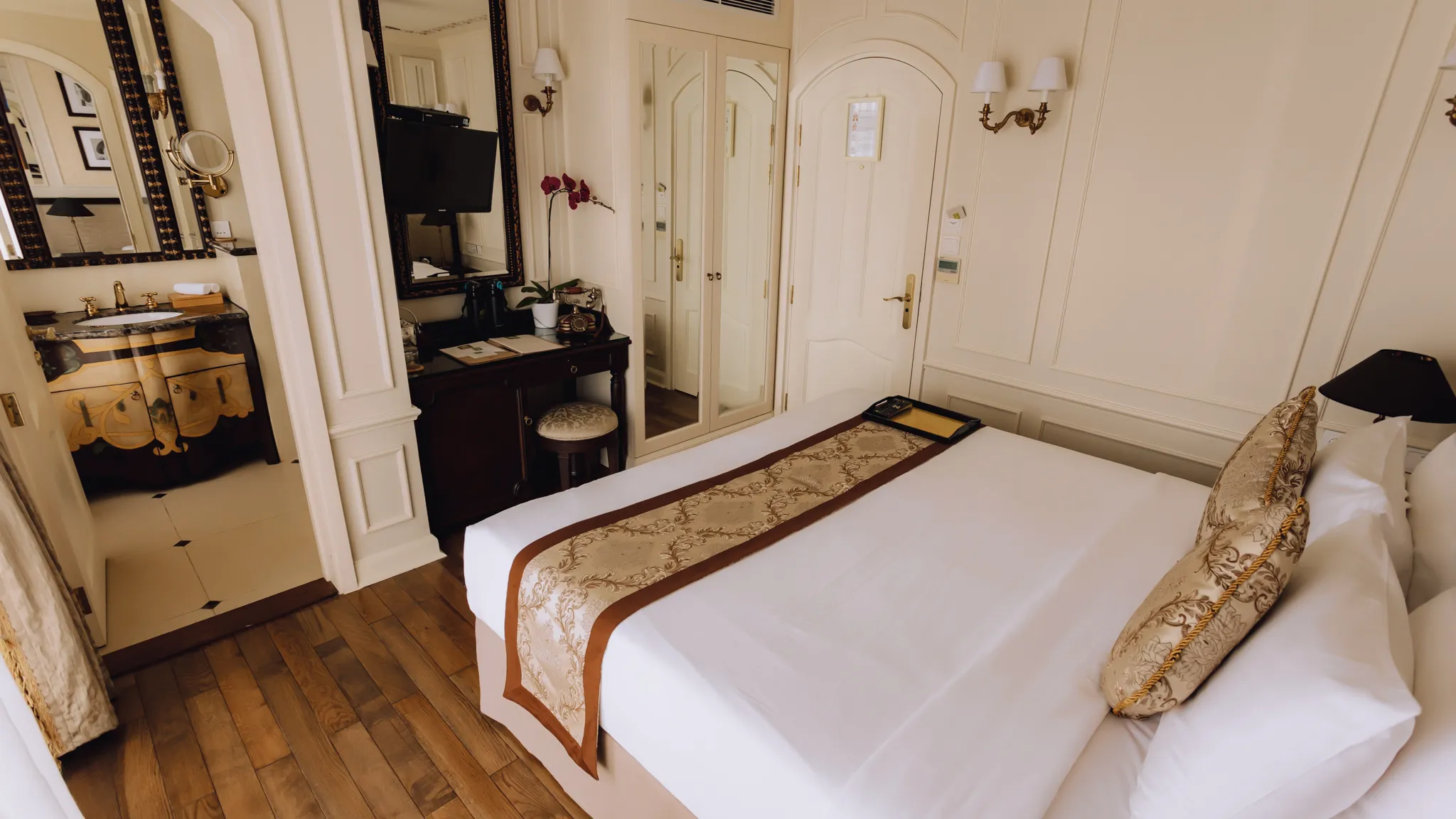 Delicate Amenities