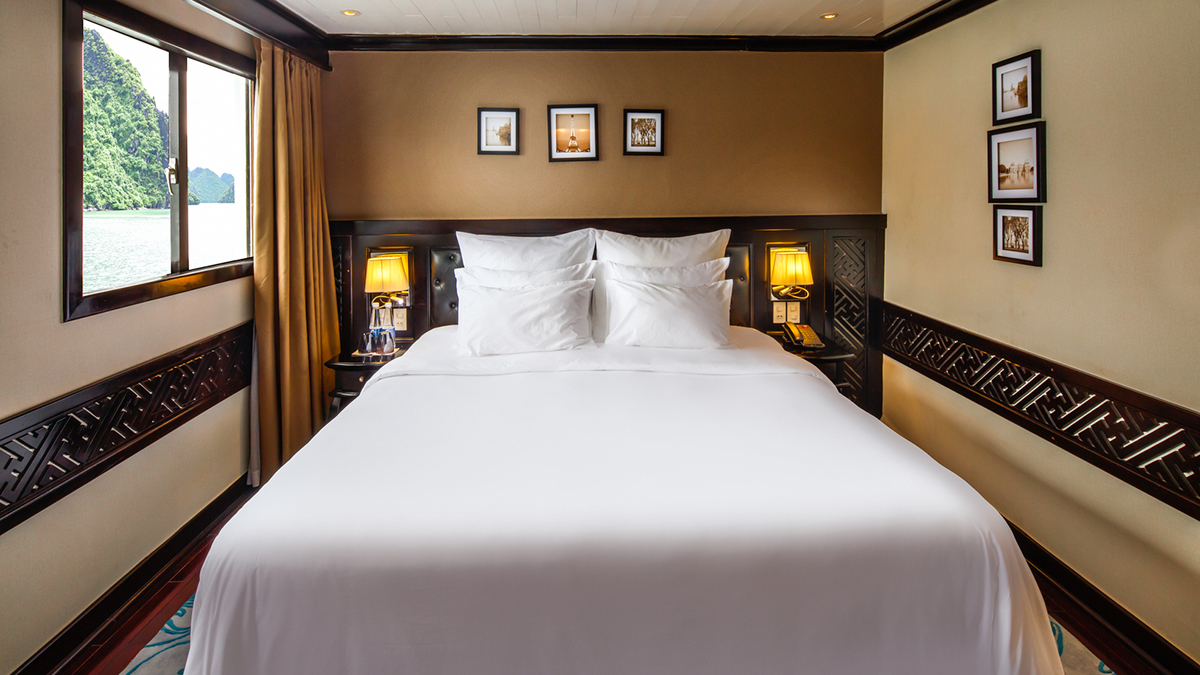 Deluxe Cabin Double Bed