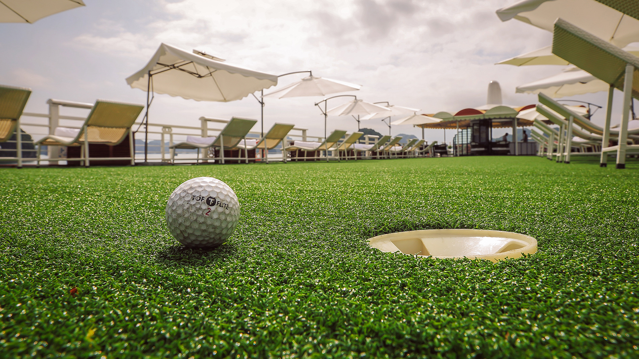 Green Golf On Sundeck