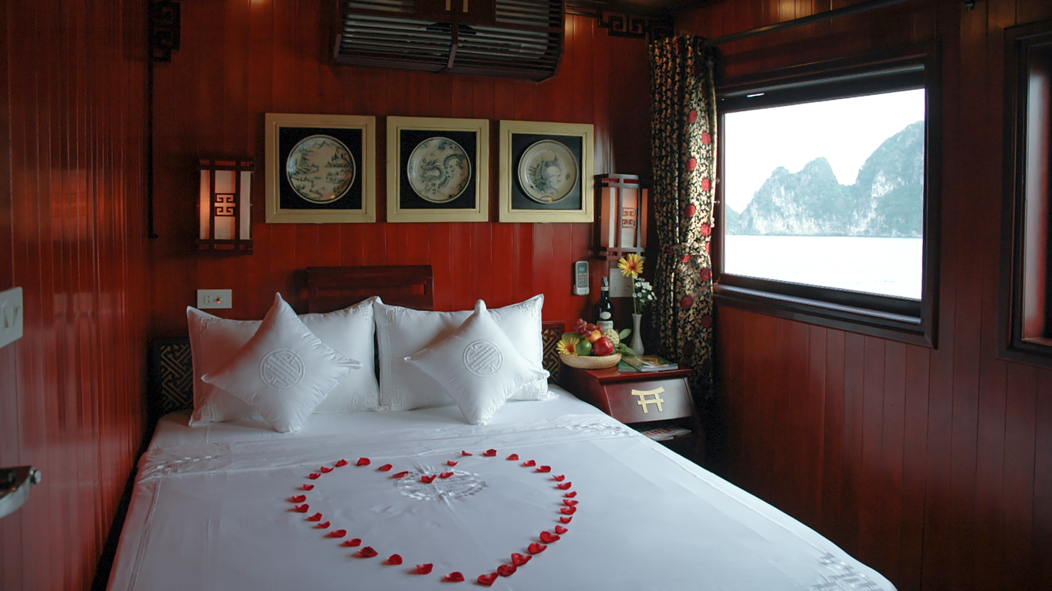 Private honeymoon on mid range cruise