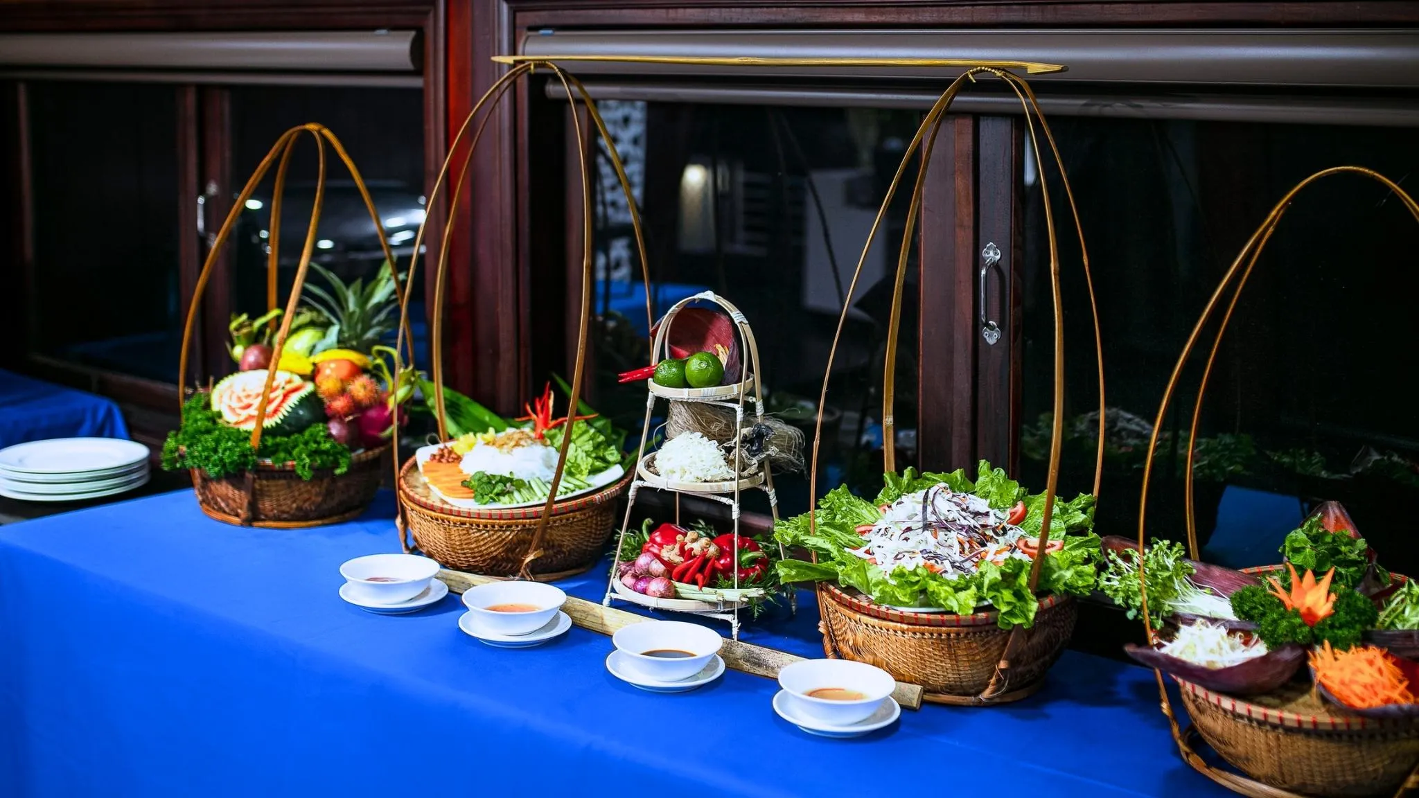 Impressive Decor Vietnamese Buffet