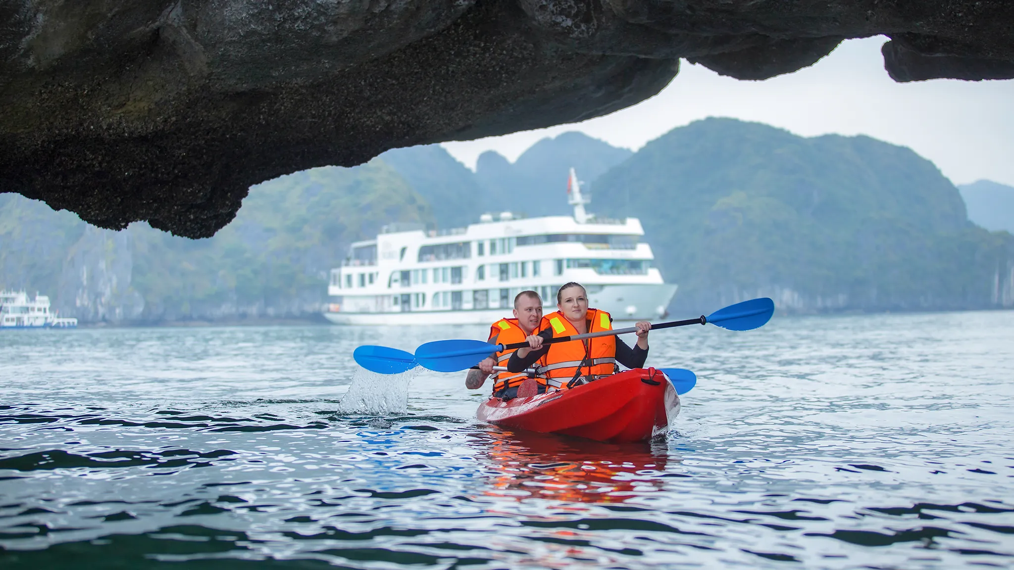 Kayaking through Dark & Bright cave