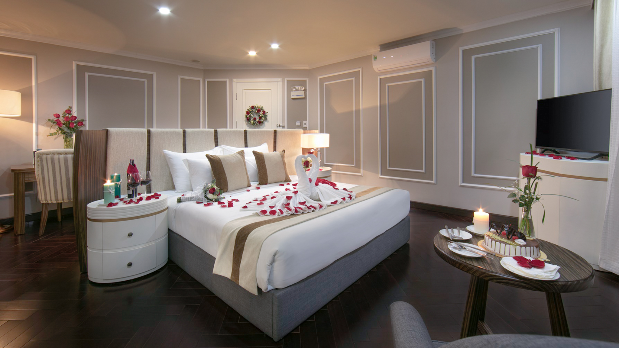 Romantic decoration for honeymoon