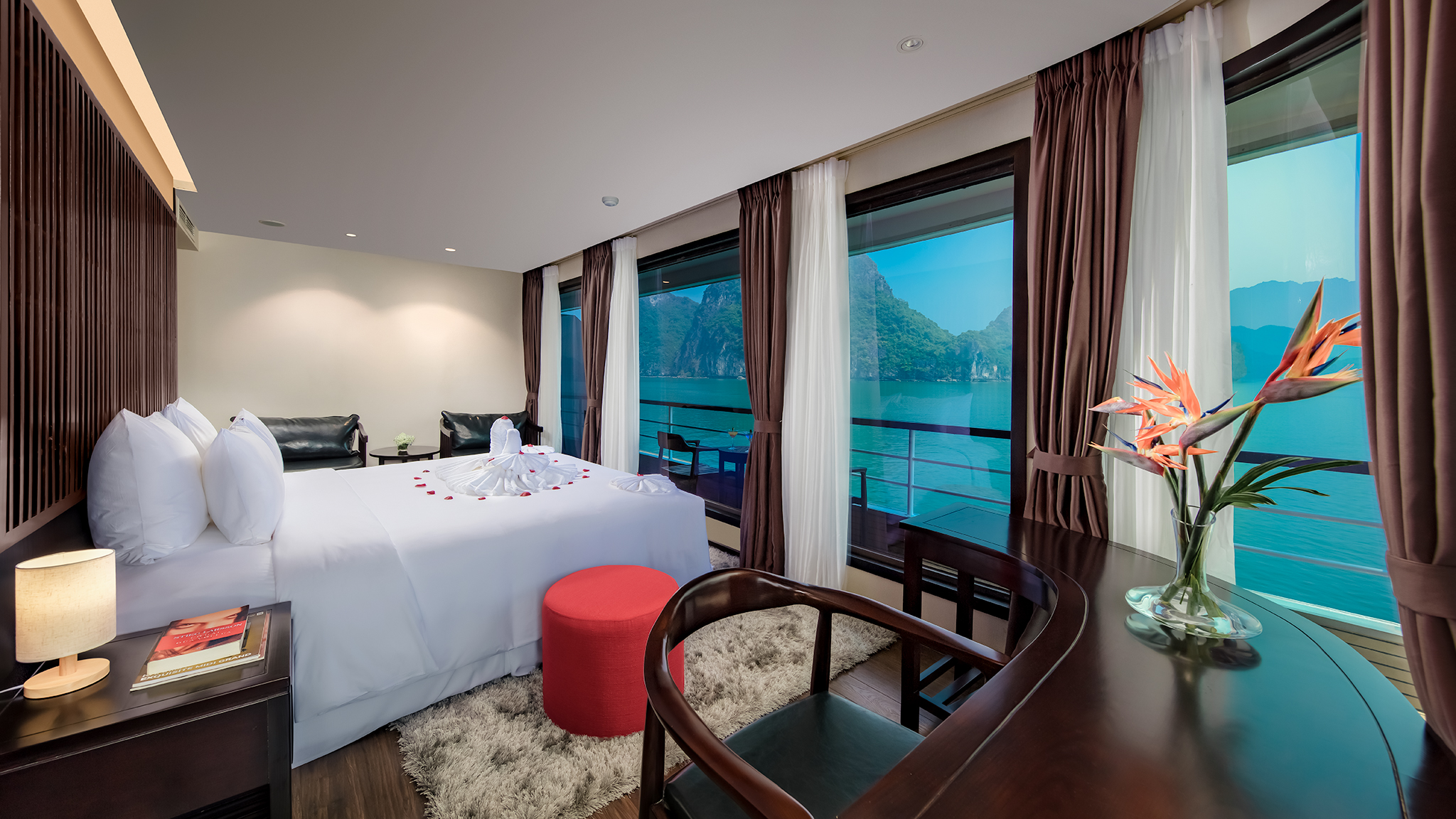 Elegant decoration in room