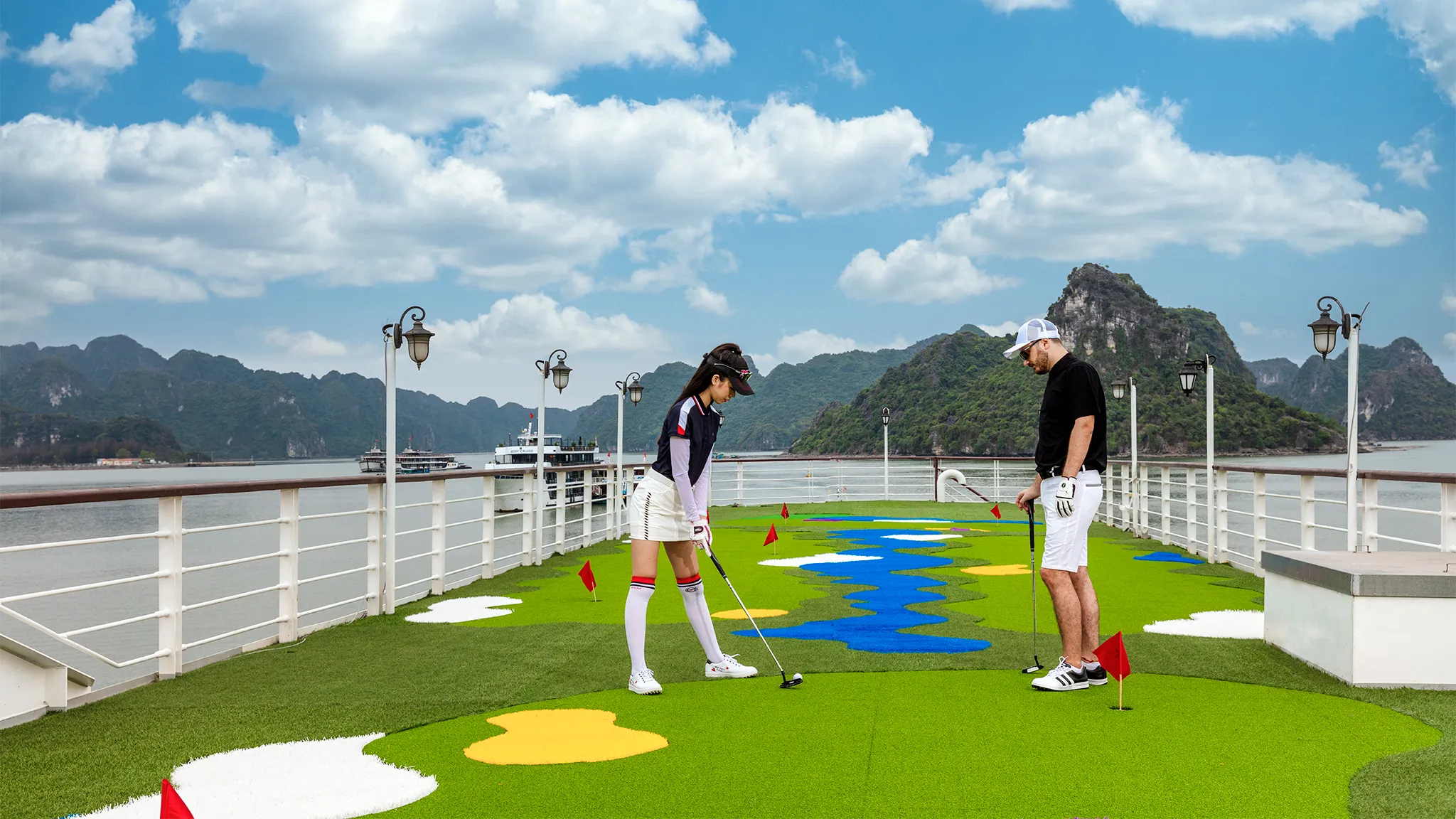 Luxury Mini Golf On Board
