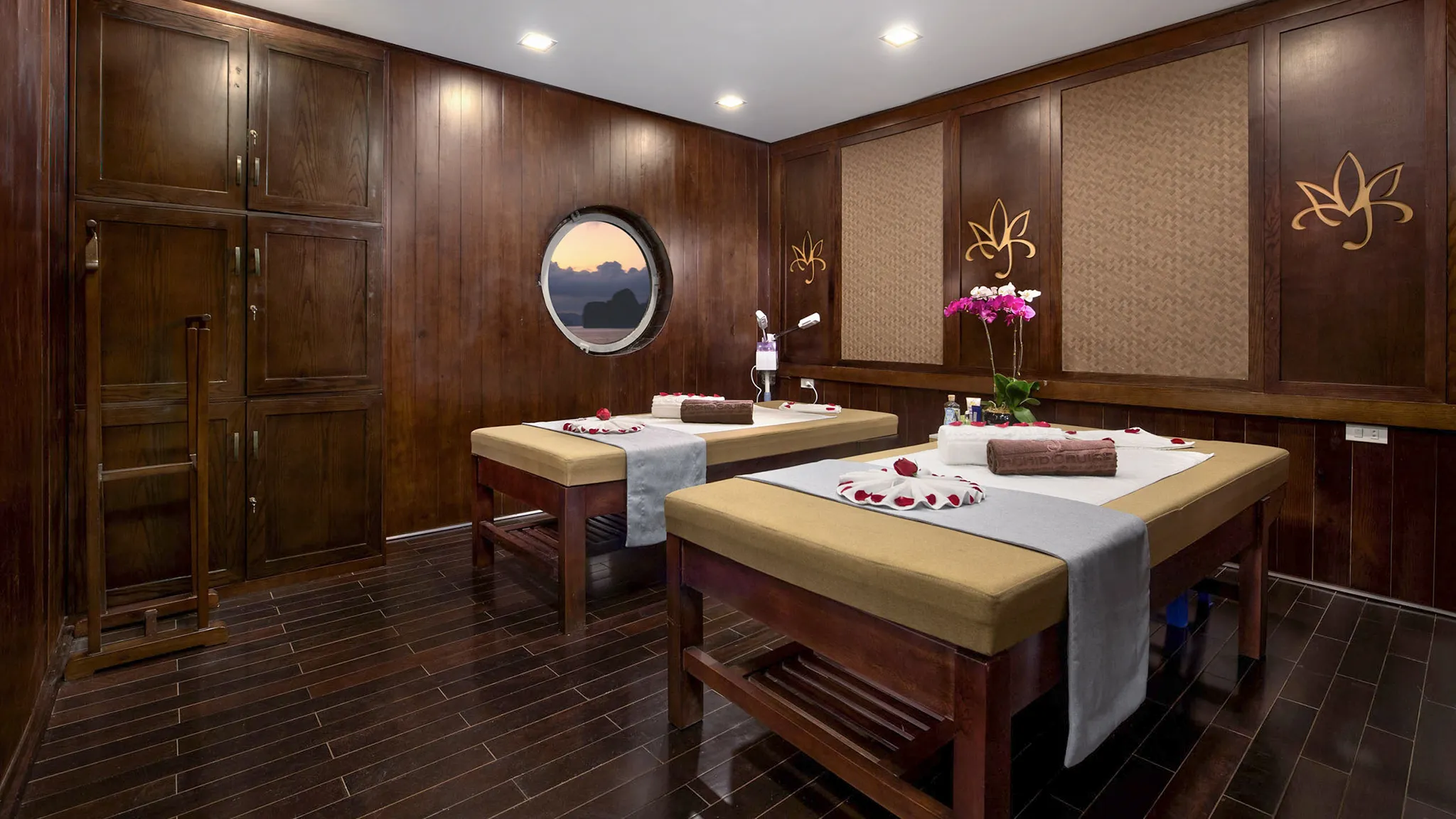 Sumptuous spa room on wooden junk boat