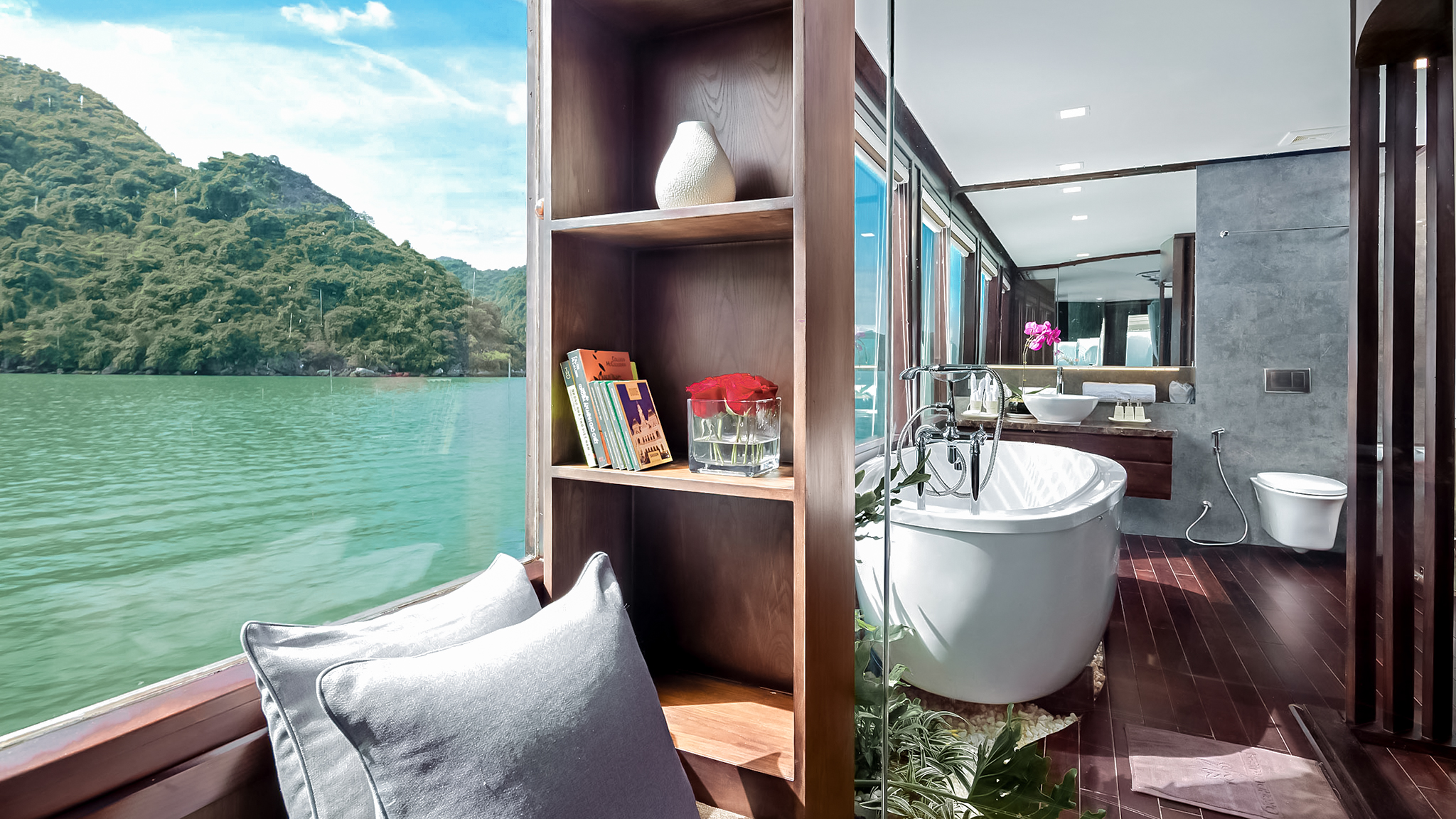 Sunlit Lan Ha Bay room corner