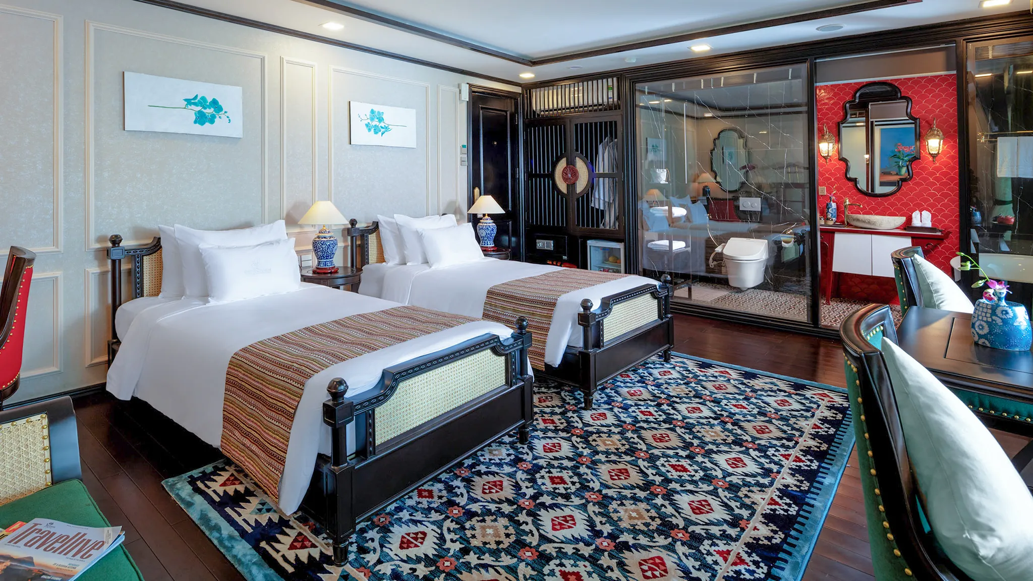Elegant twin room