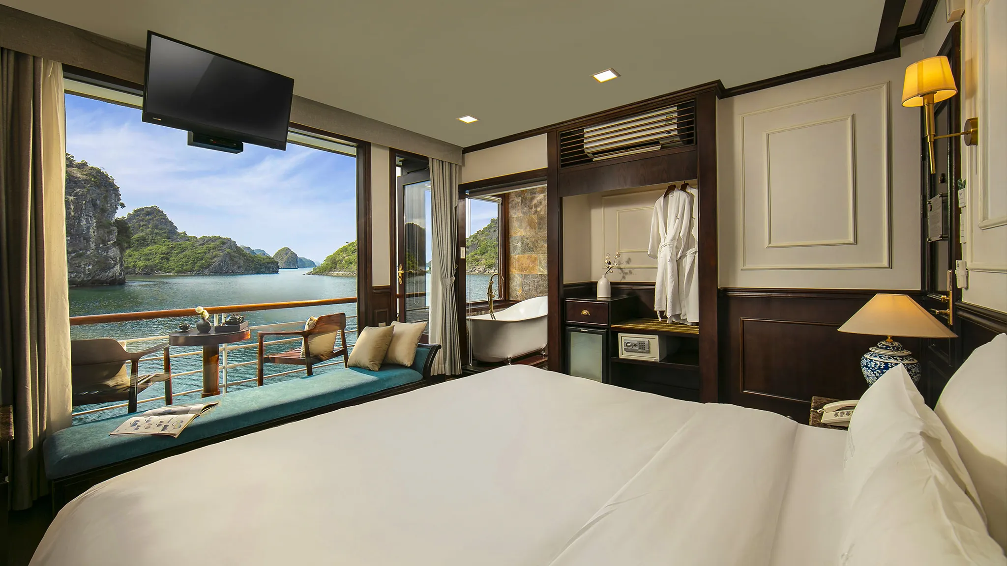 Queen size bed
