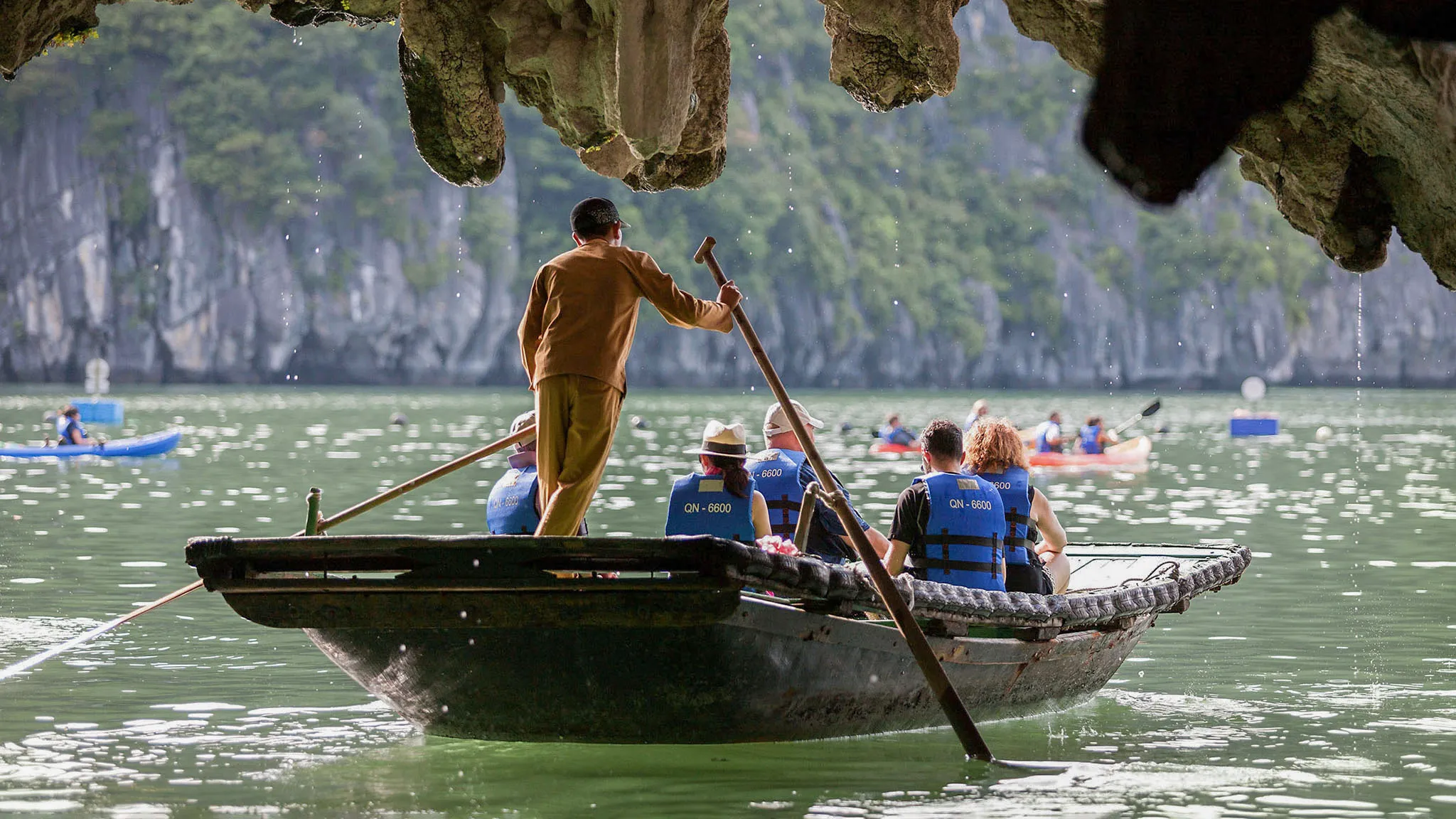 Discover the beauty of wet stalactites