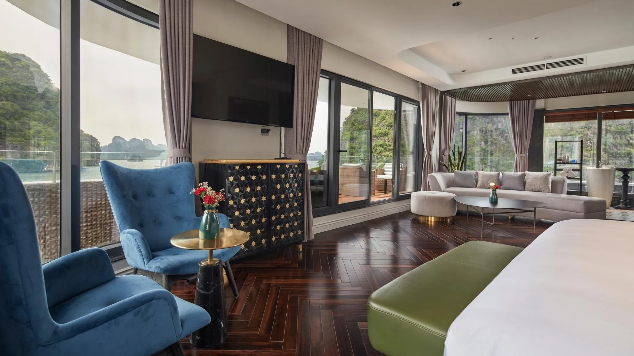 Majestic Design for Luxurious Travellers