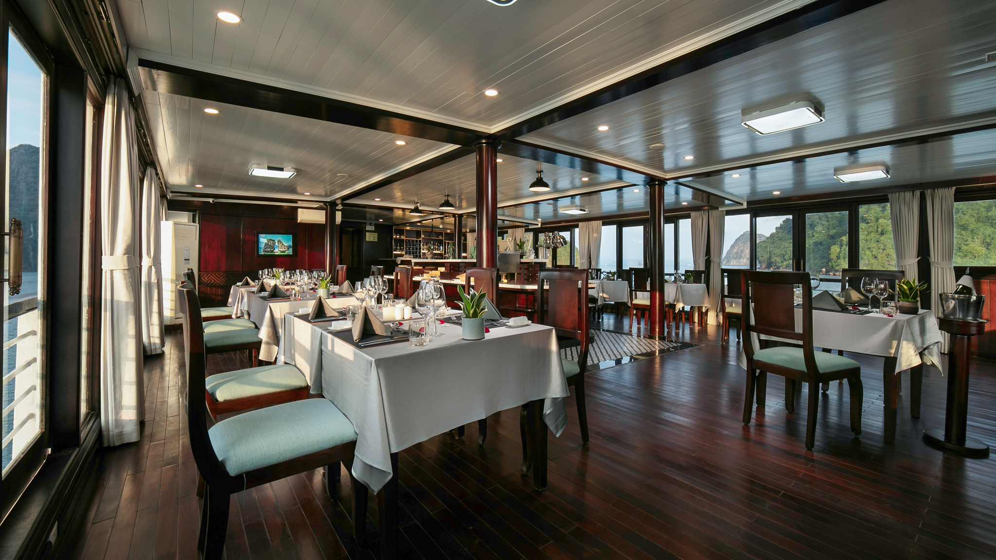 Restaurant With Full Glass Window