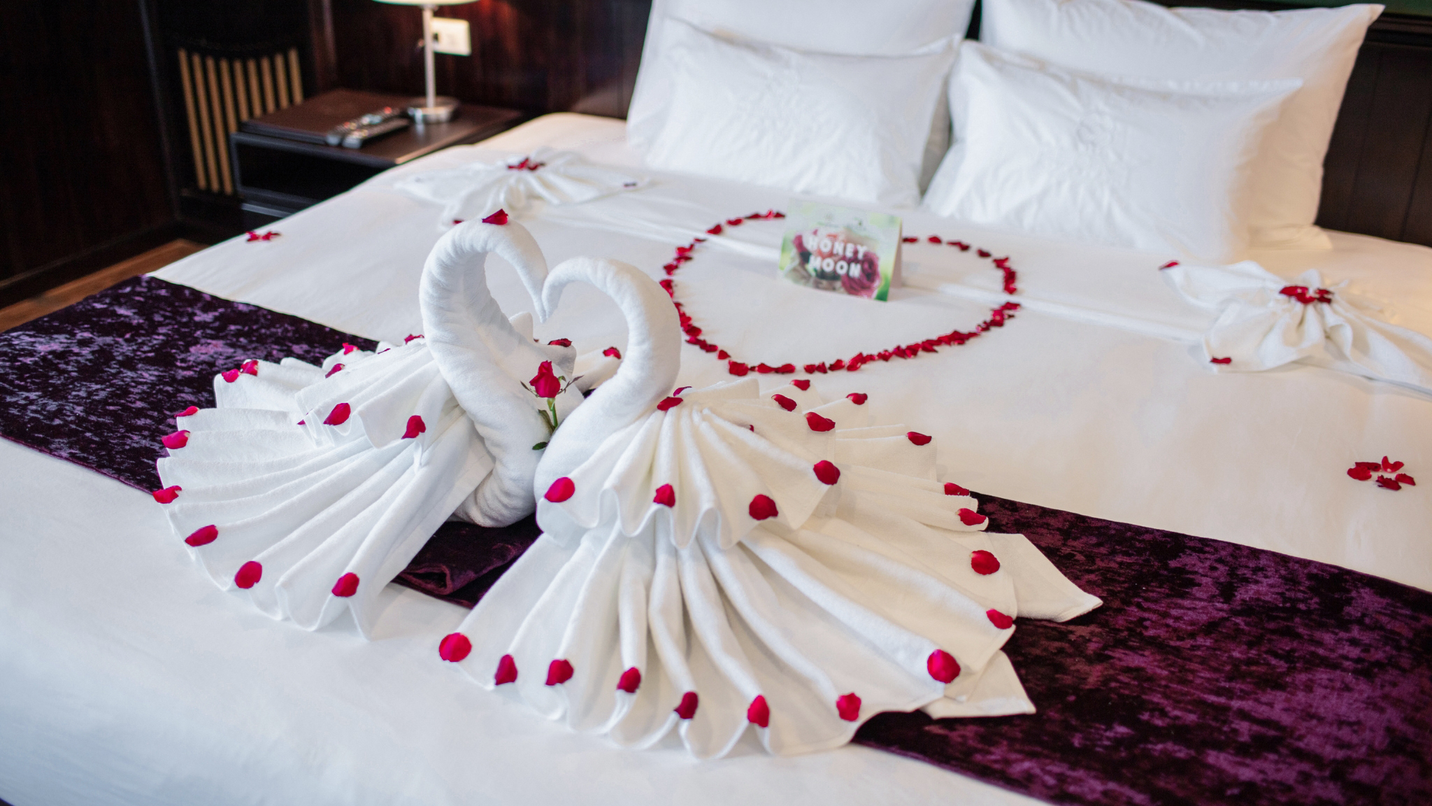 Romantic Vibe Decorations