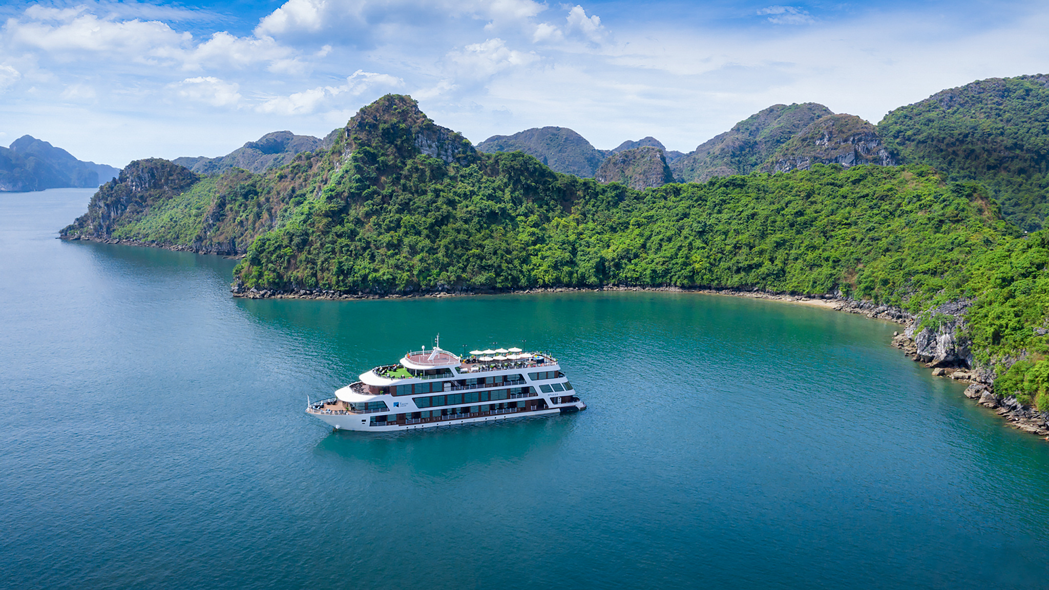 Le Theatre Cruise provides a leisurely journey to Lan Ha Bay