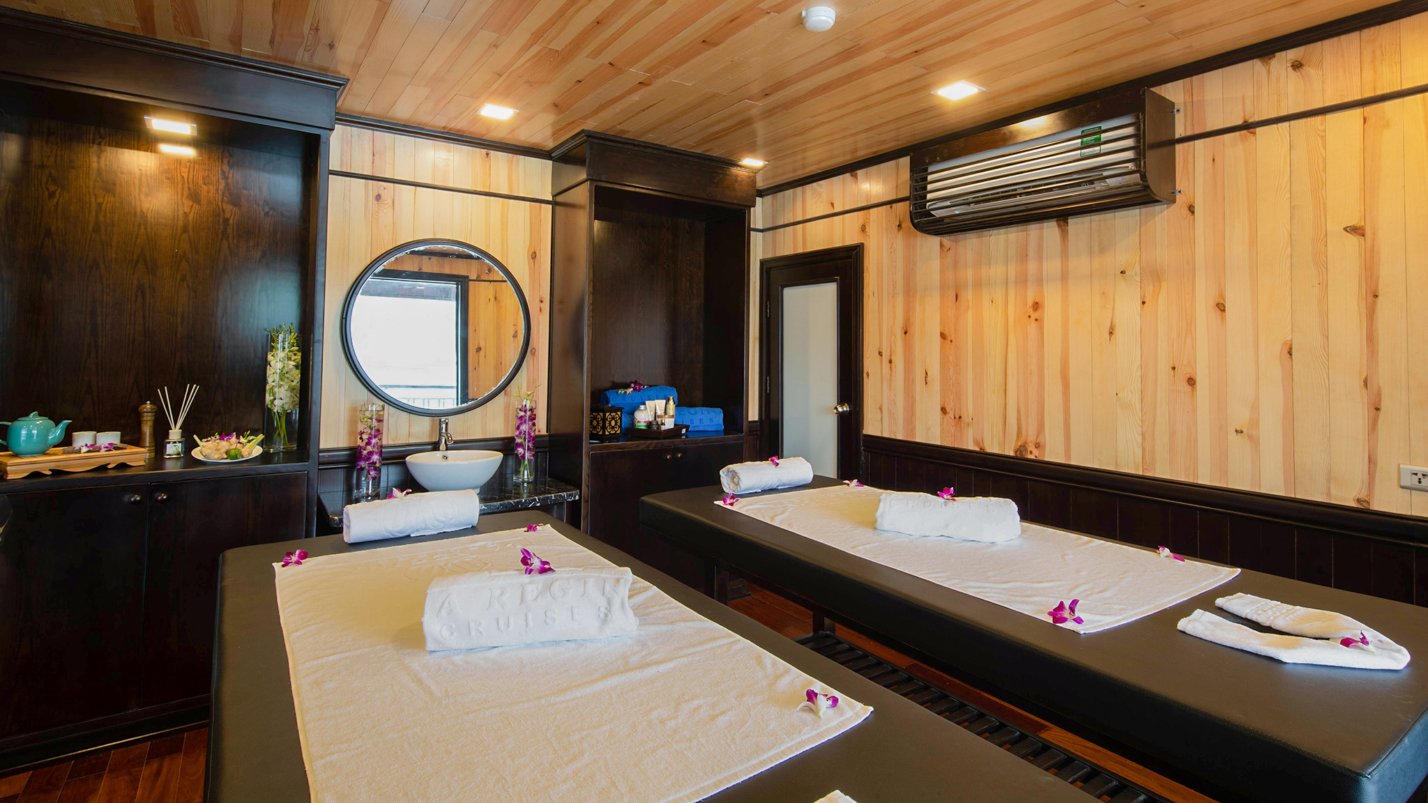 The peaceful ambiance of the spa brings you a soothing experience