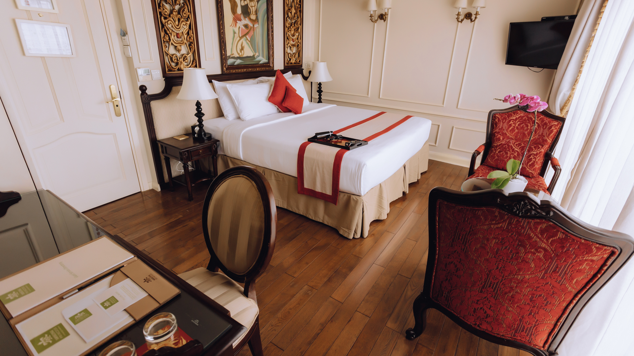 Spacious Room in Cambodian Theme