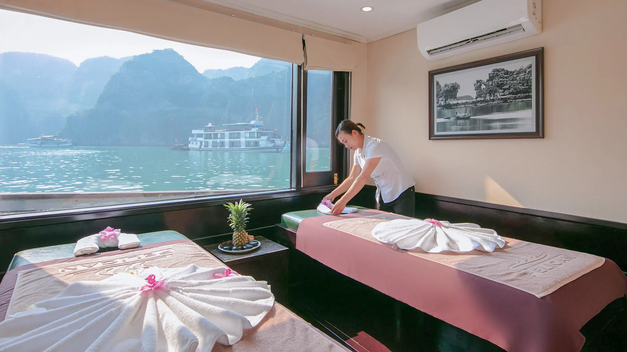 Warm spa corner overlooking Ha Long Bay
