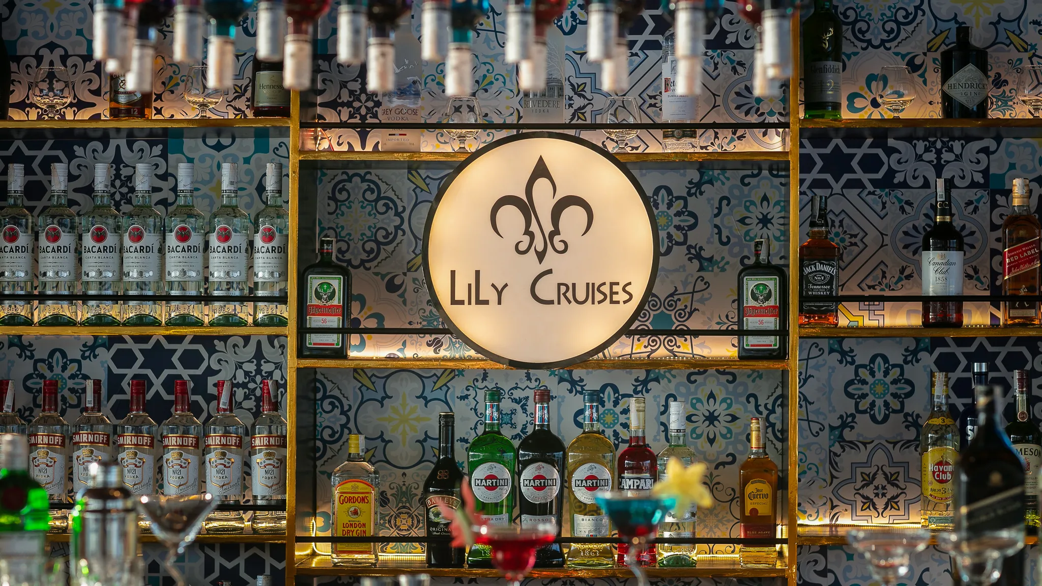 State Of The Art Sky Bar