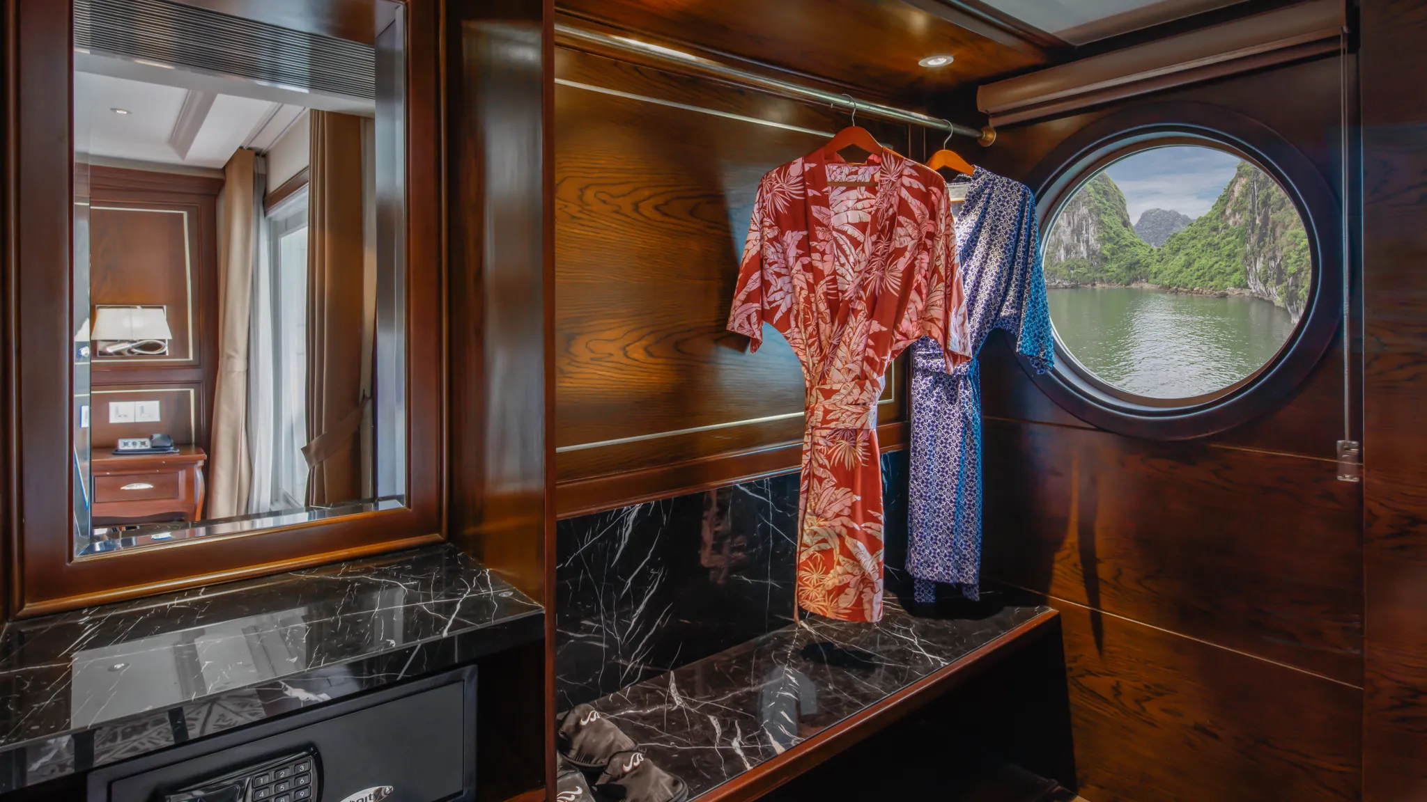State Of The Art Wardrobe Amenities
